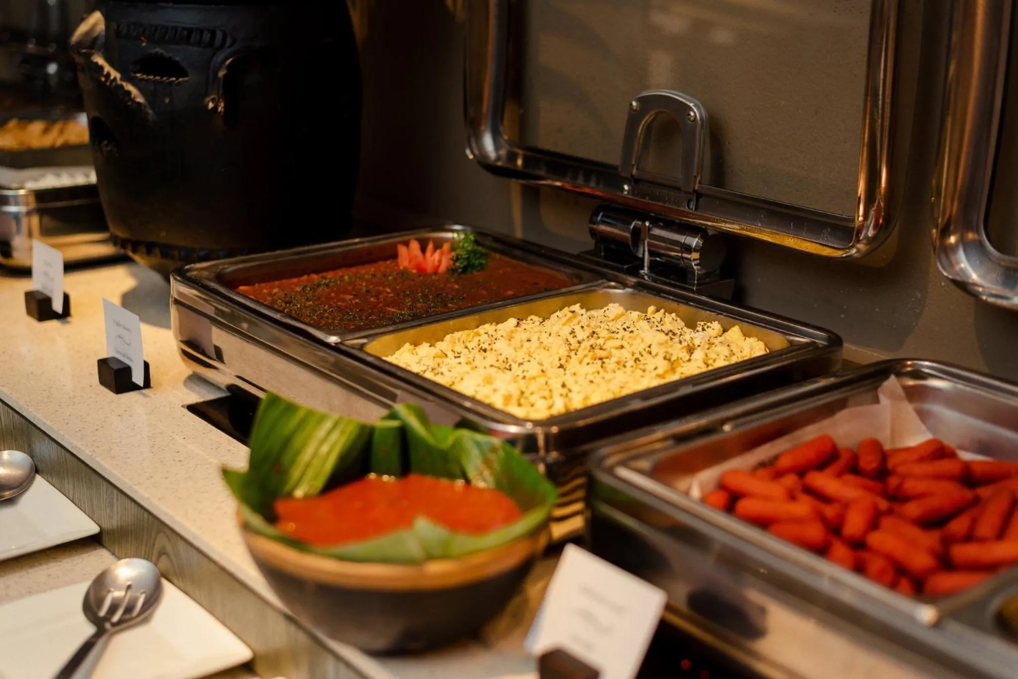 Restaurant/places to eat in Crowne Plaza Managua by IHG