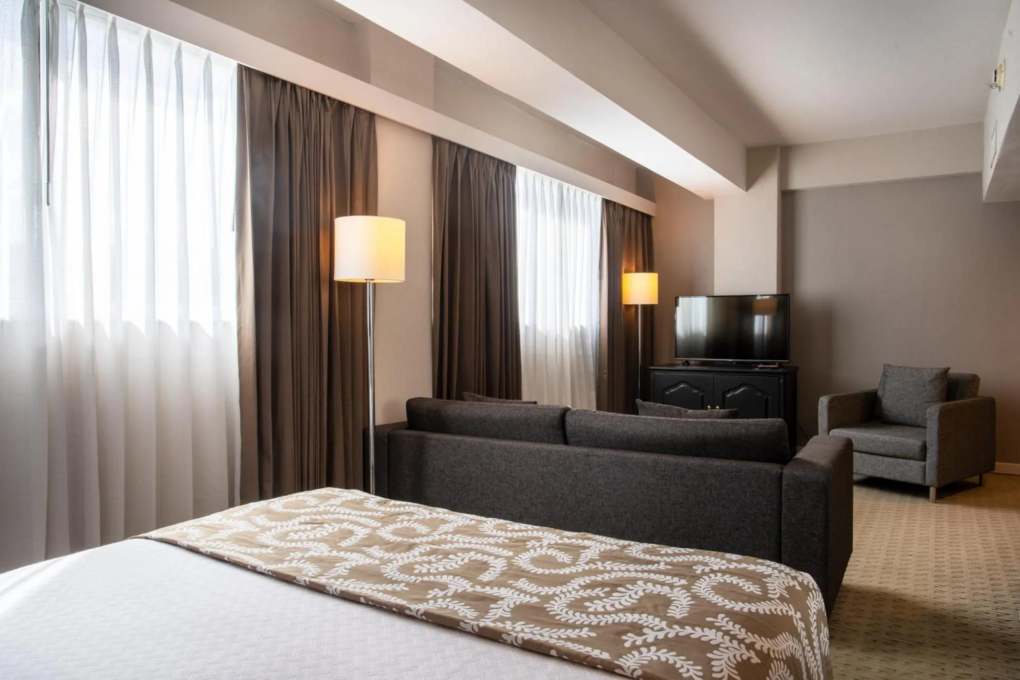 Bedroom, Bed in Crowne Plaza Managua by IHG