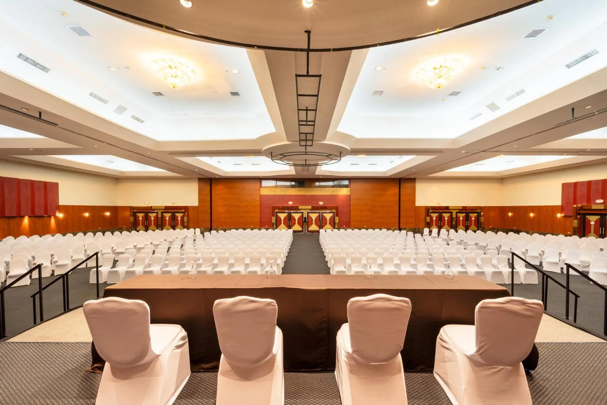 Meeting/conference room in Crowne Plaza Managua by IHG