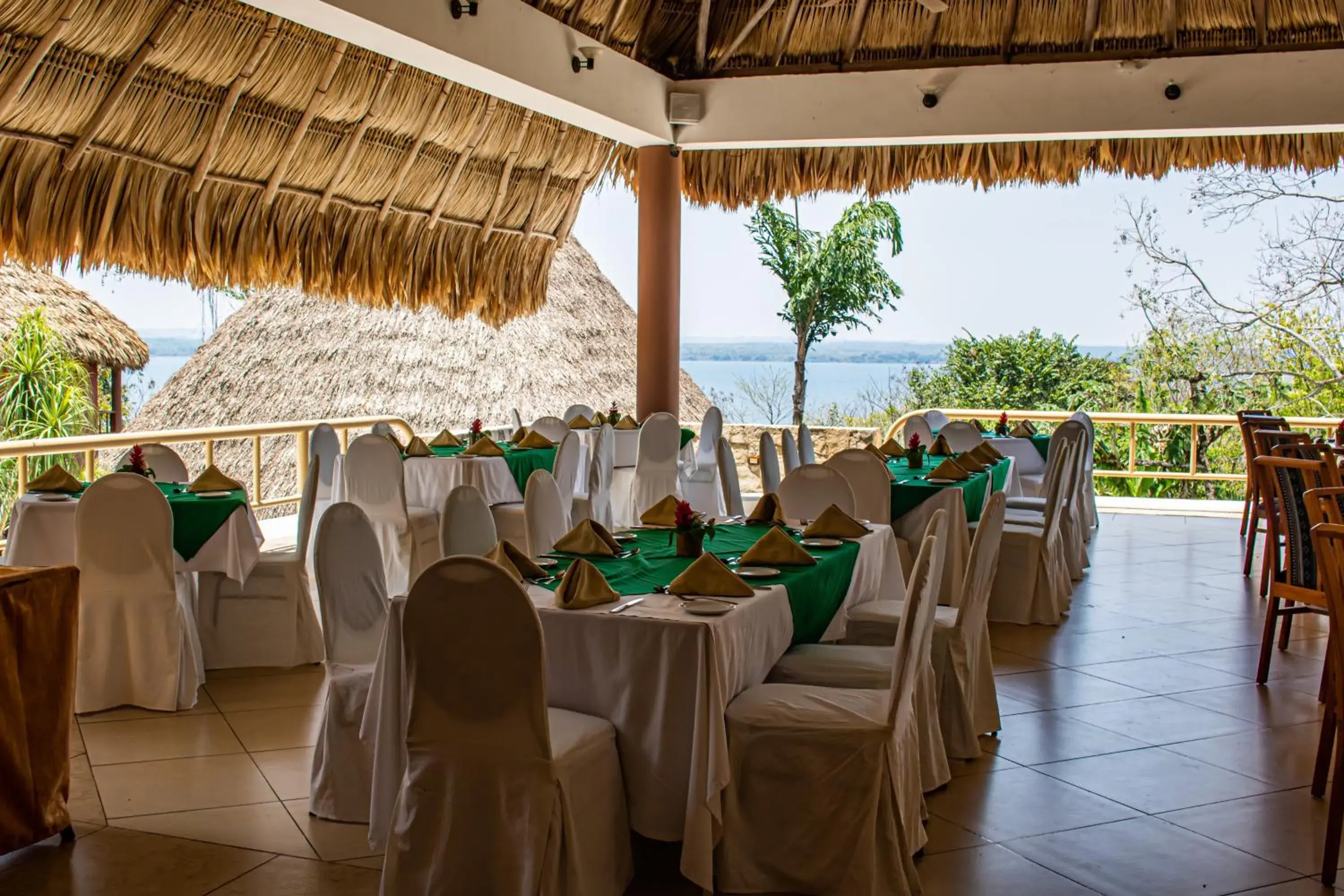Restaurant/places to eat in Camino Real Tikal Restaurant/places to eat in Camino Real Tikal