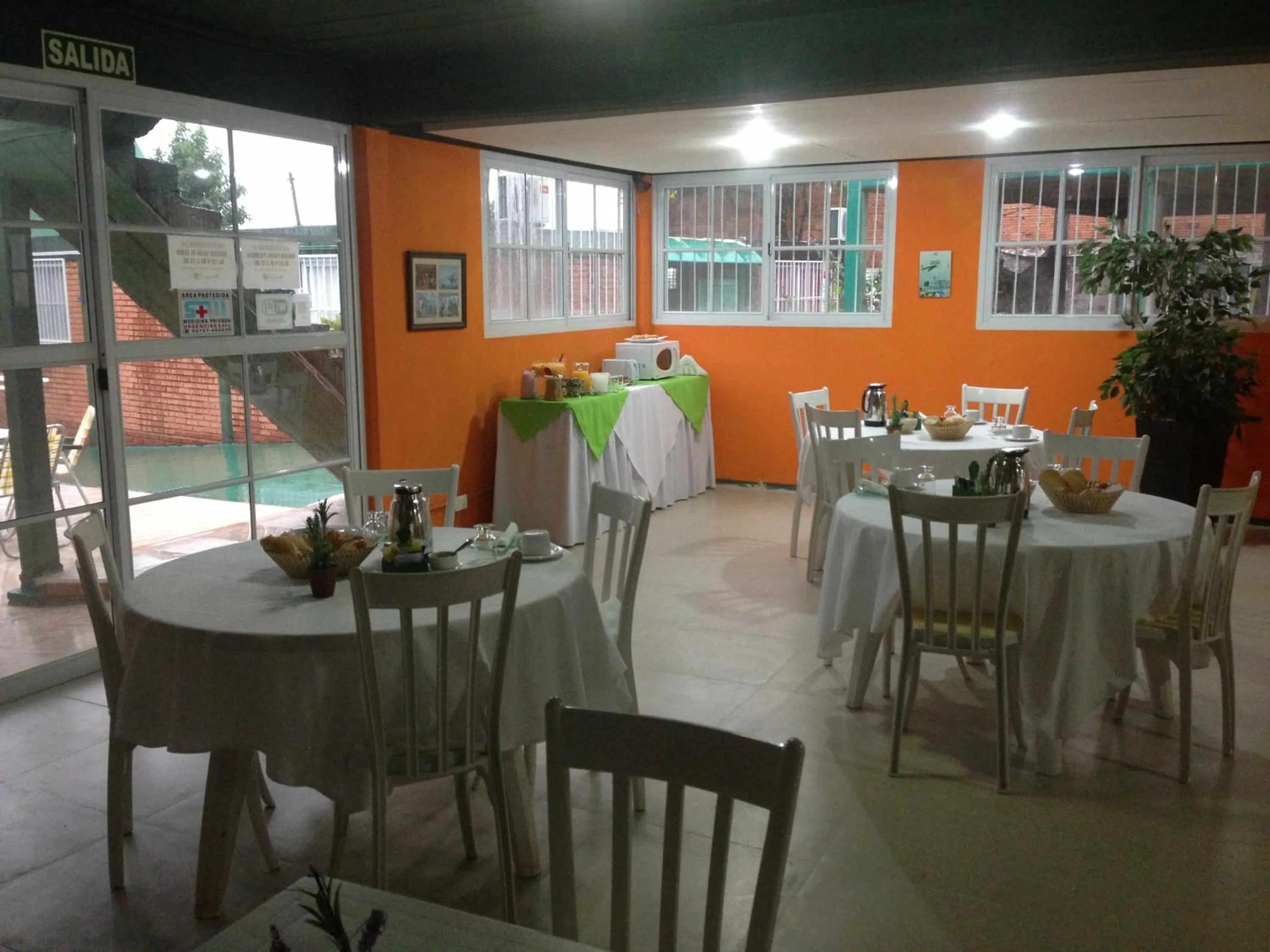 Restaurant/places to eat in Iguassu Flower Garden
