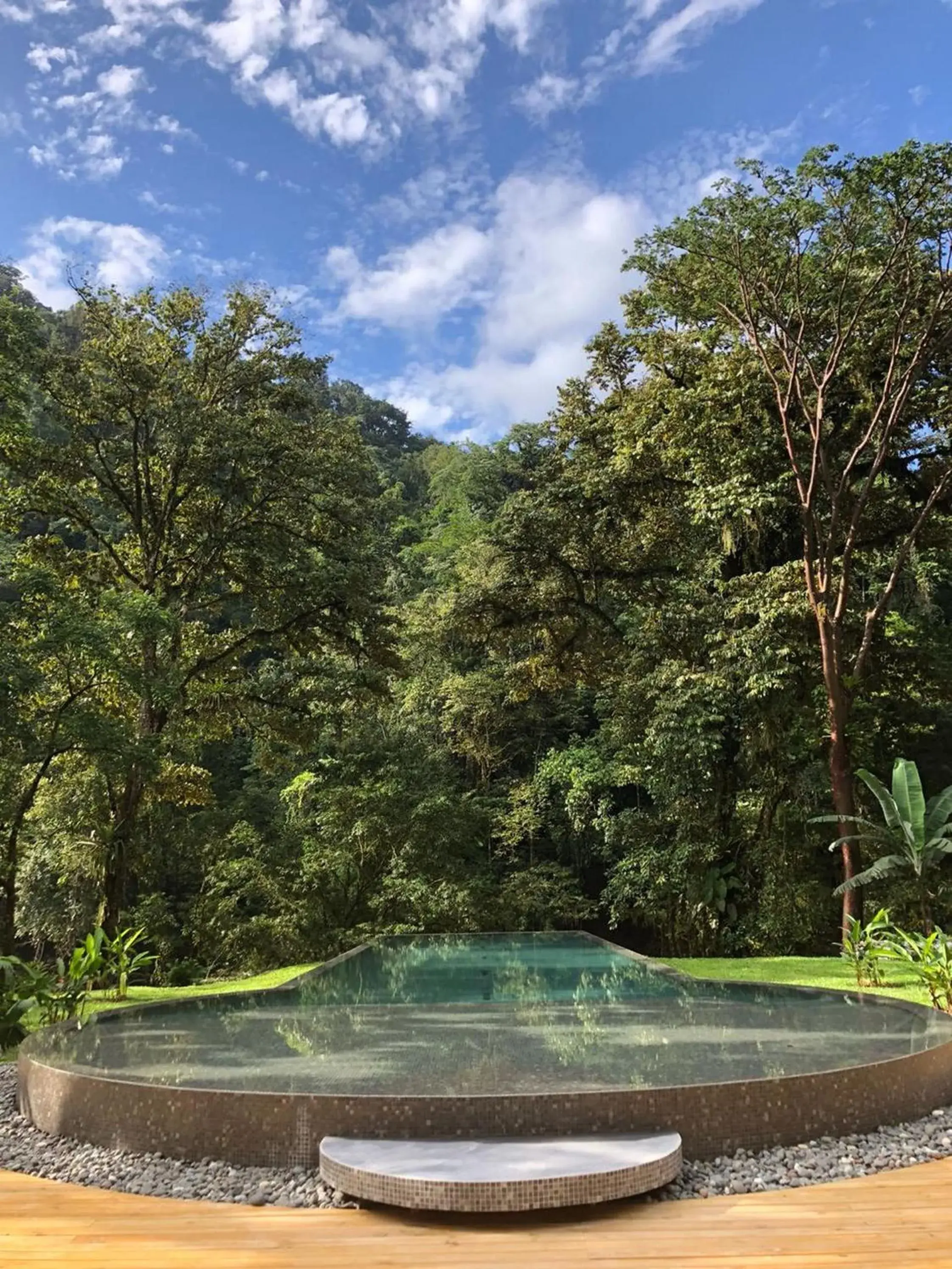 Swimming pool in Pacuare Lodge by Böëna Swimming pool in Pacuare Lodge by Böëna
