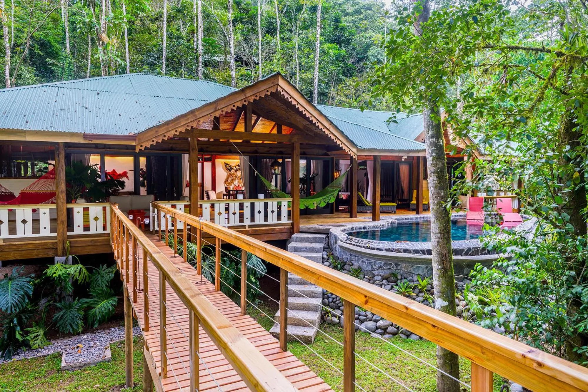 Natural landscape in Pacuare Lodge by Böëna