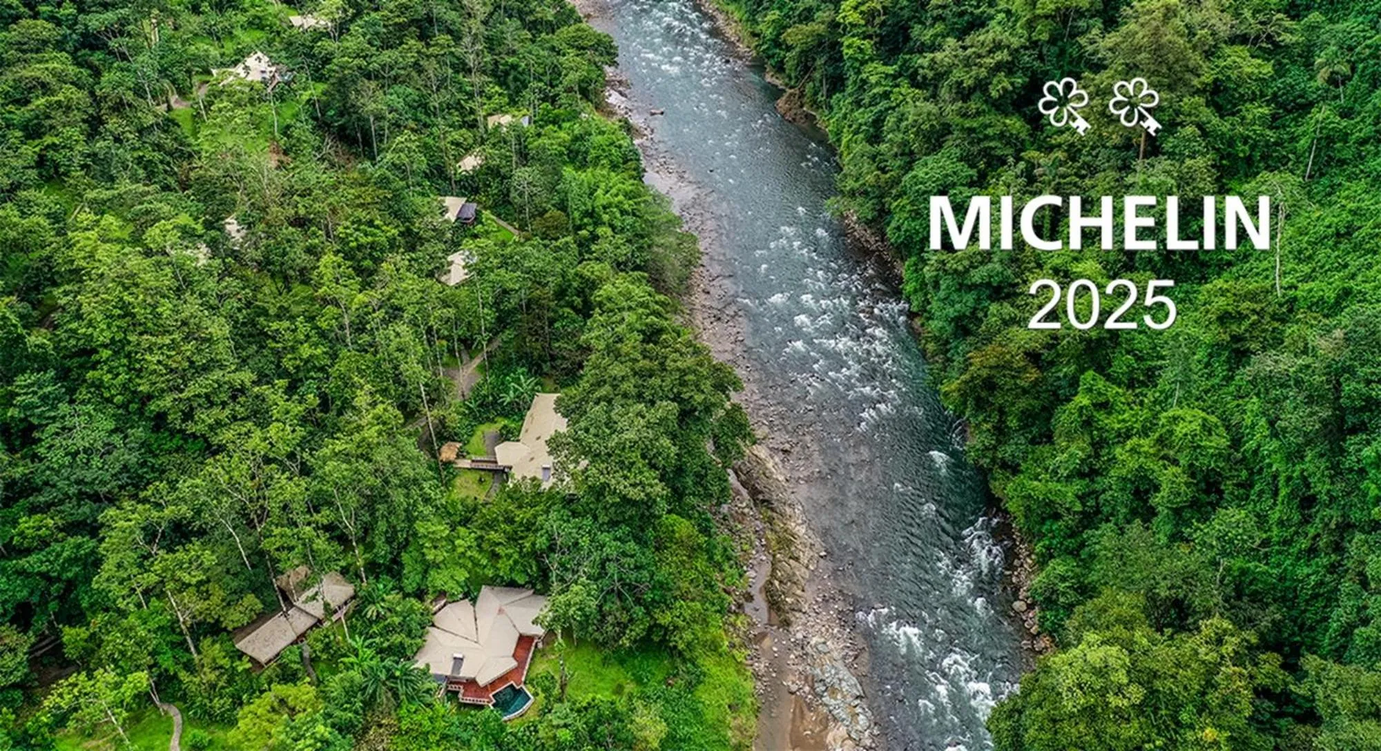 Property building in Pacuare Lodge by Böëna