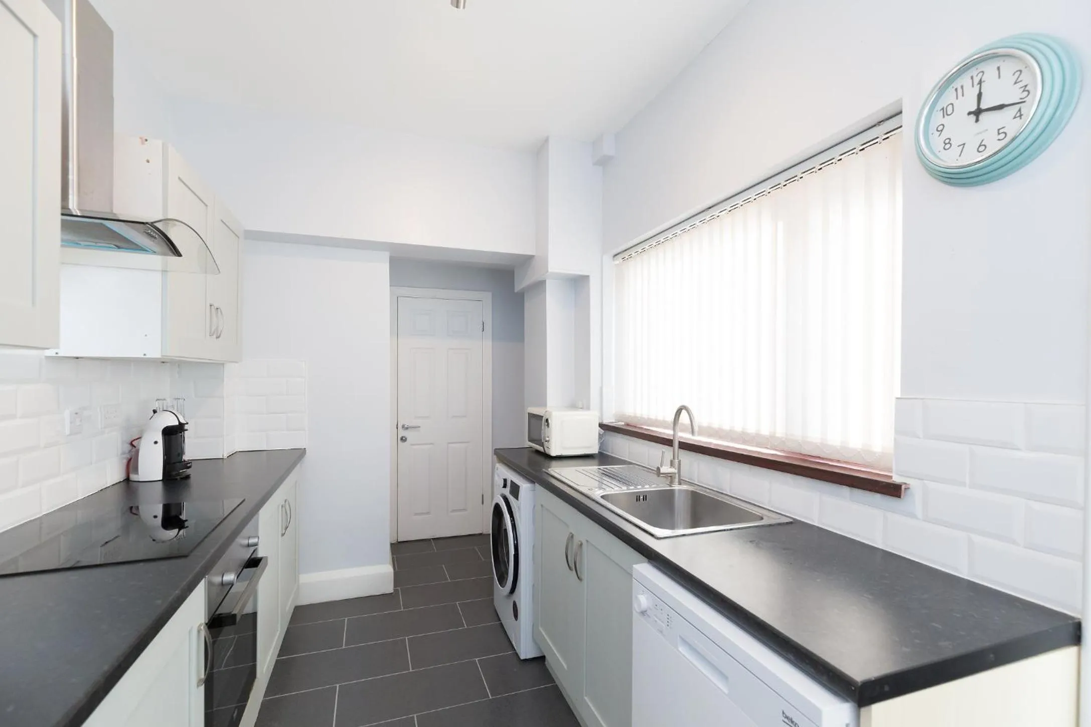 Kitchen or kitchenette in Northwood Park East