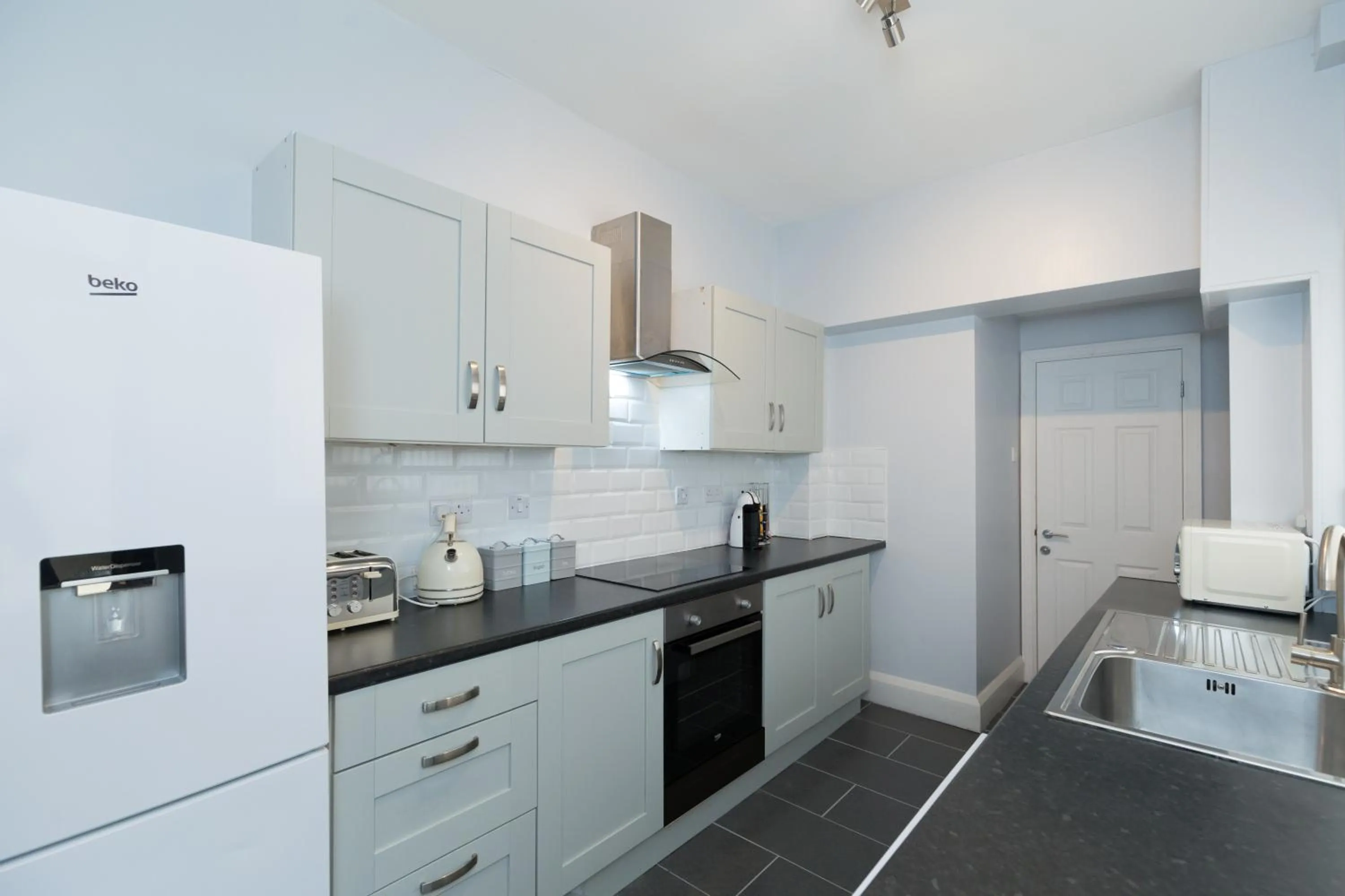 Kitchen or kitchenette in Northwood Park East