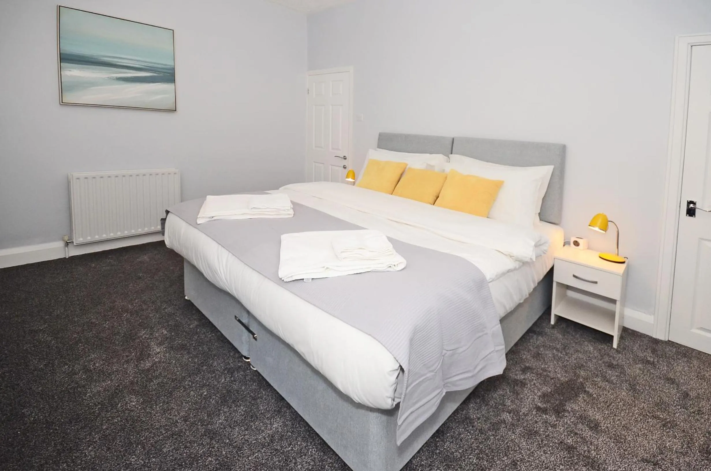Bed in Northwood Park East