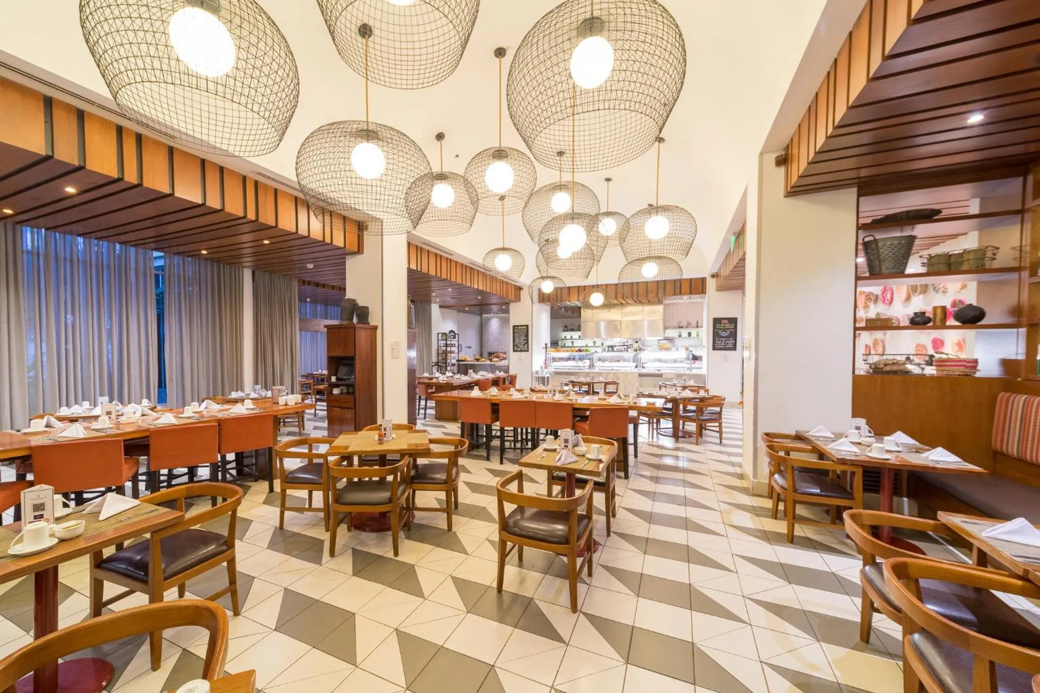 Restaurant/places to eat in InterContinental Tegucigalpa at Multiplaza Mall by IHG