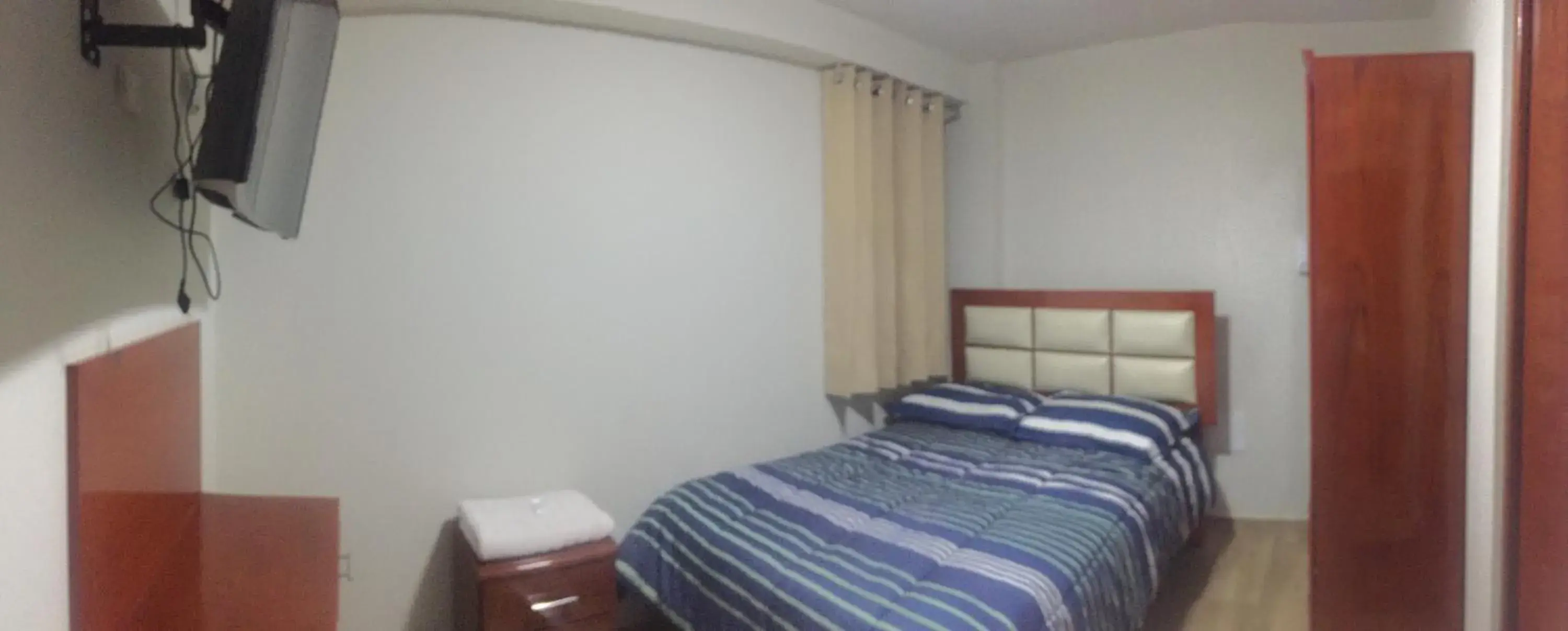 Standard Queen Room - single occupancy in A-Hope Suite Hotel Standard Queen Room - single occupancy in A-Hope Suite Hotel