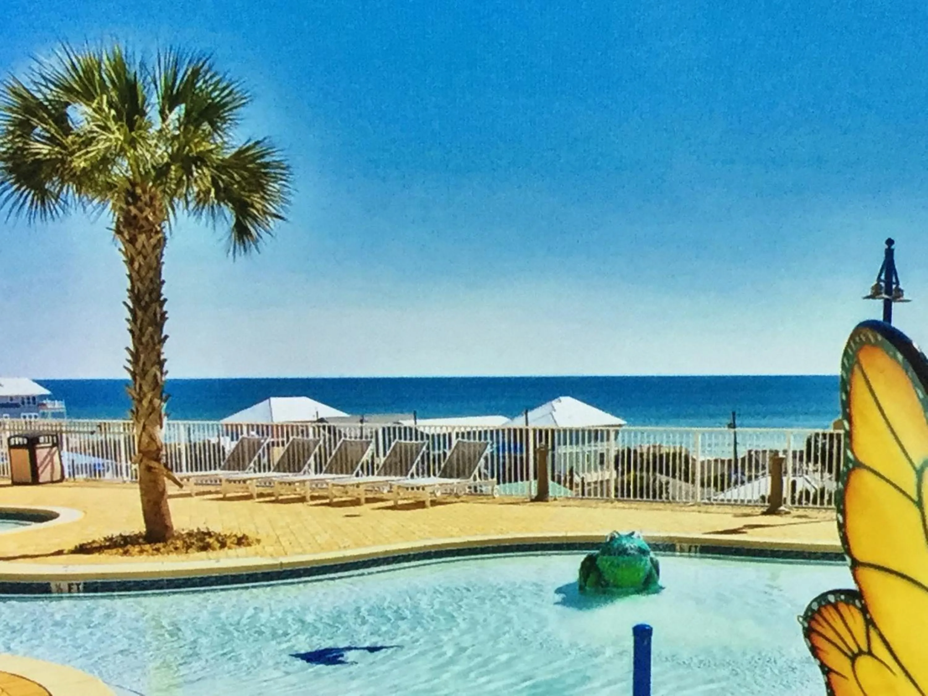 LAKETOWN 5 POOLs STEPS TO BEACH FAMILY FRIENDLY