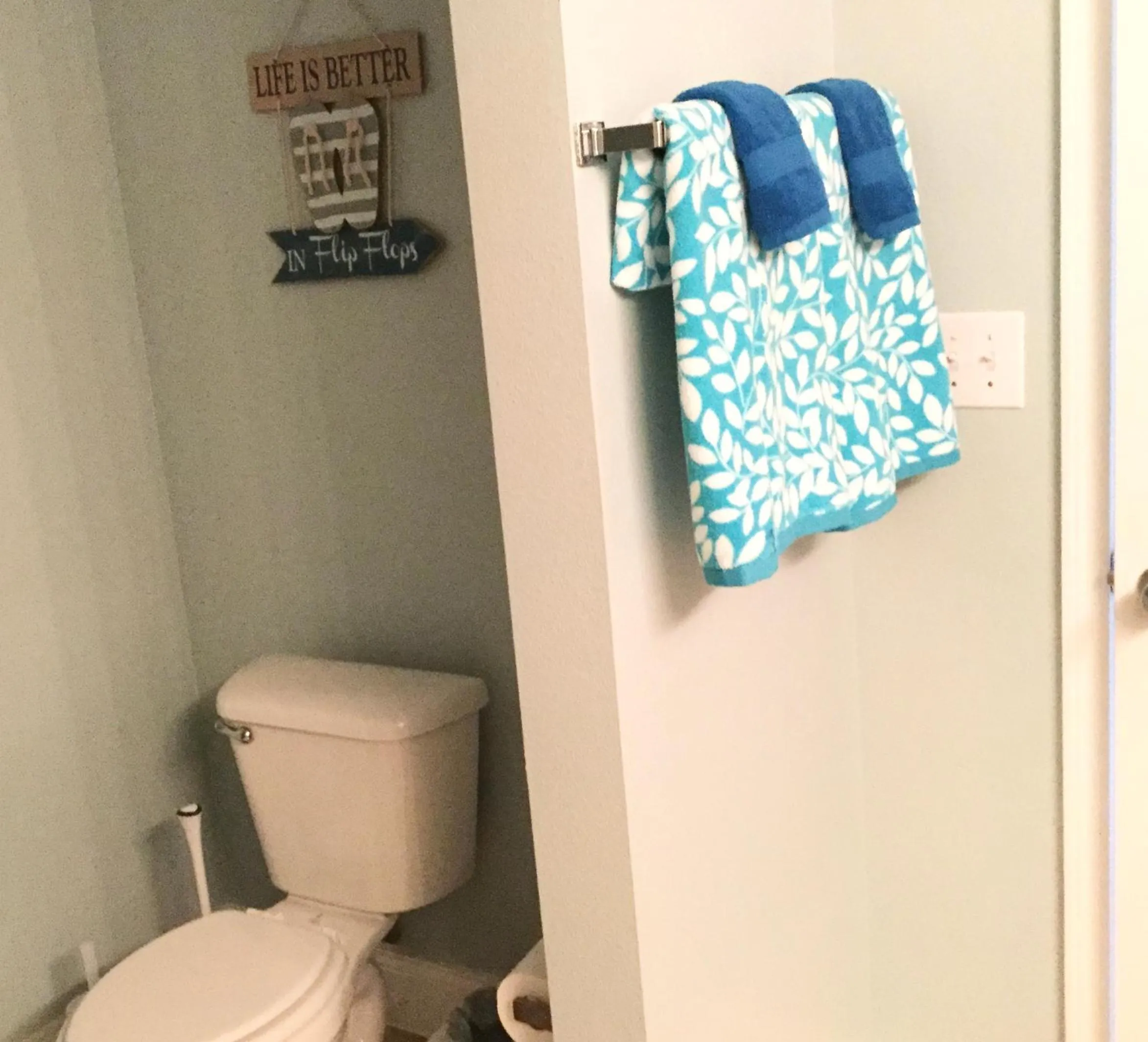 LAKETOWN 5 POOLs STEPS TO BEACH FAMILY FRIENDLY