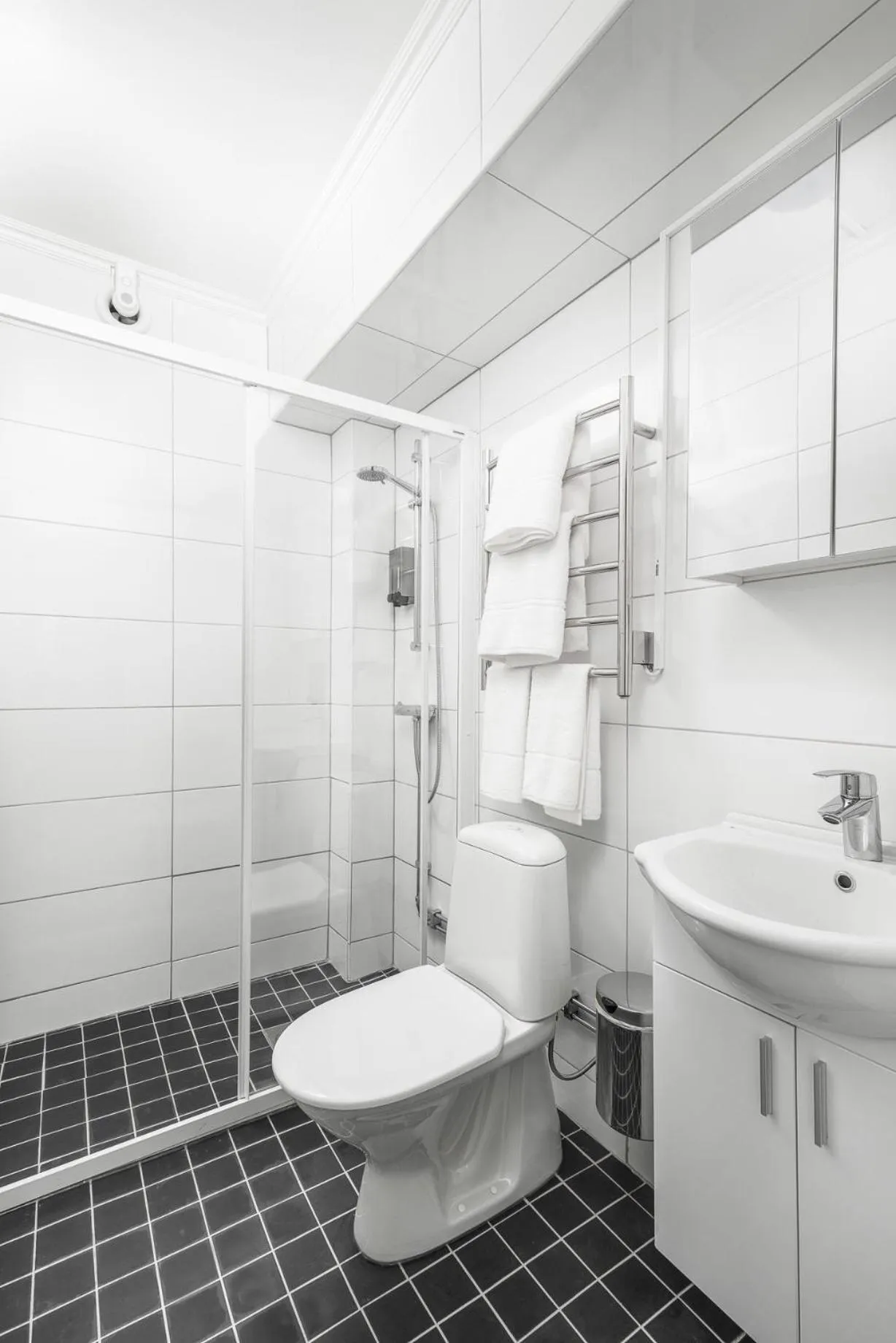 Shower in Hotel Oxelösund