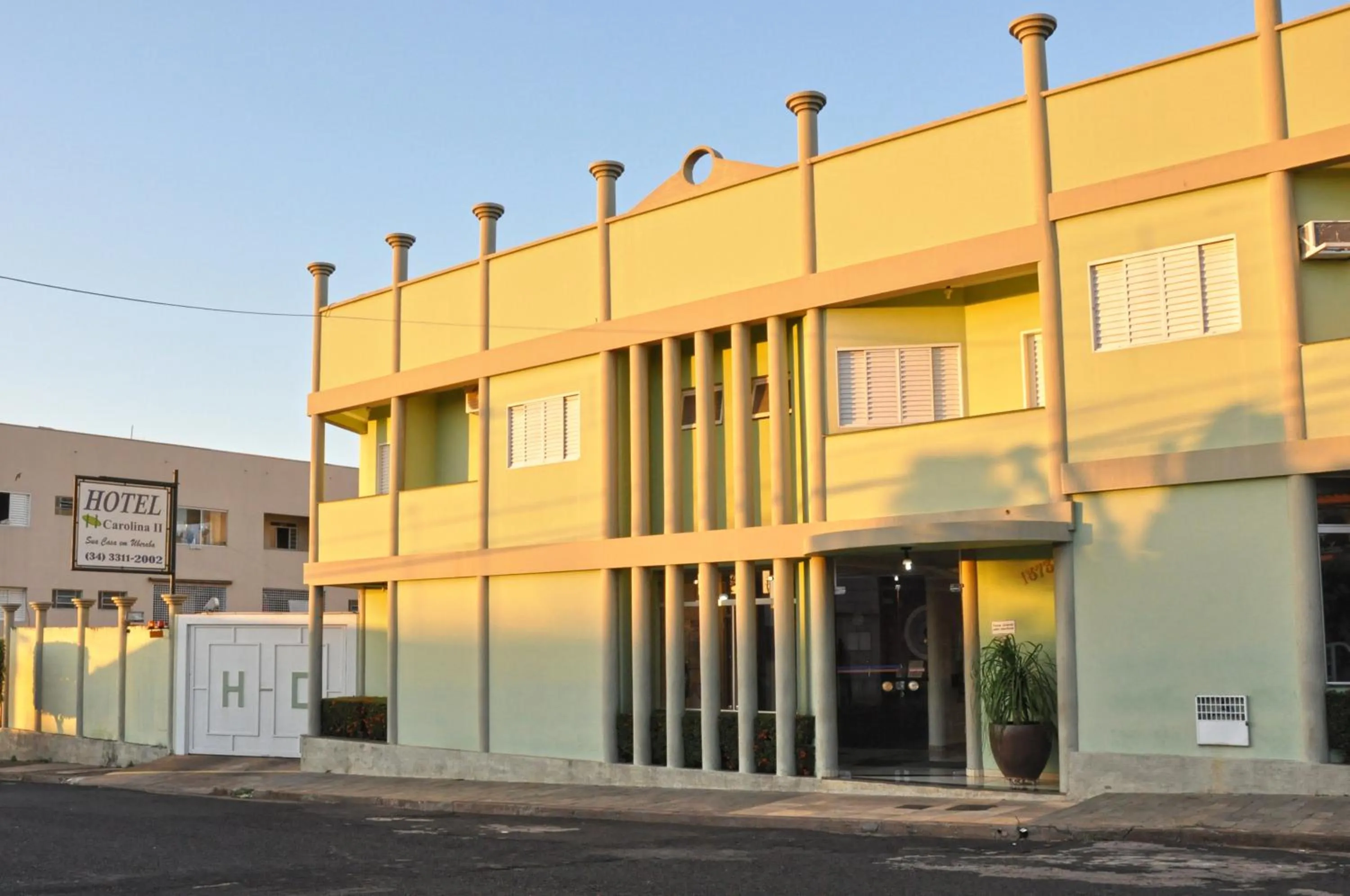 Property building in Carolina II Hotel