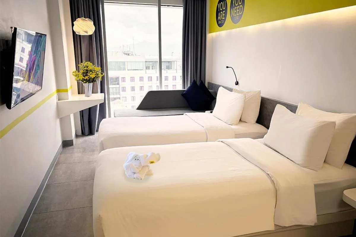 Bed in YELLO Hotel Paskal Bandung