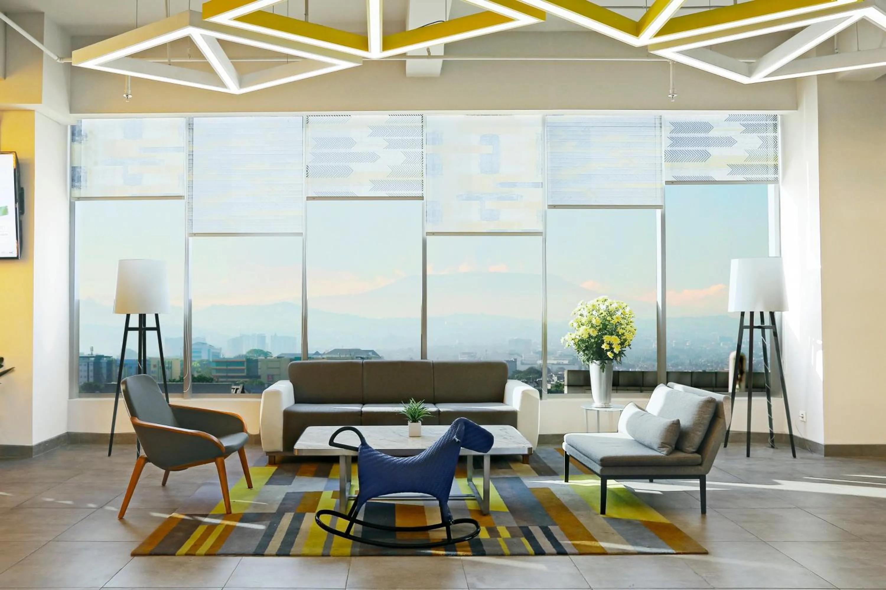 Area and facilities in YELLO Hotel Paskal Bandung