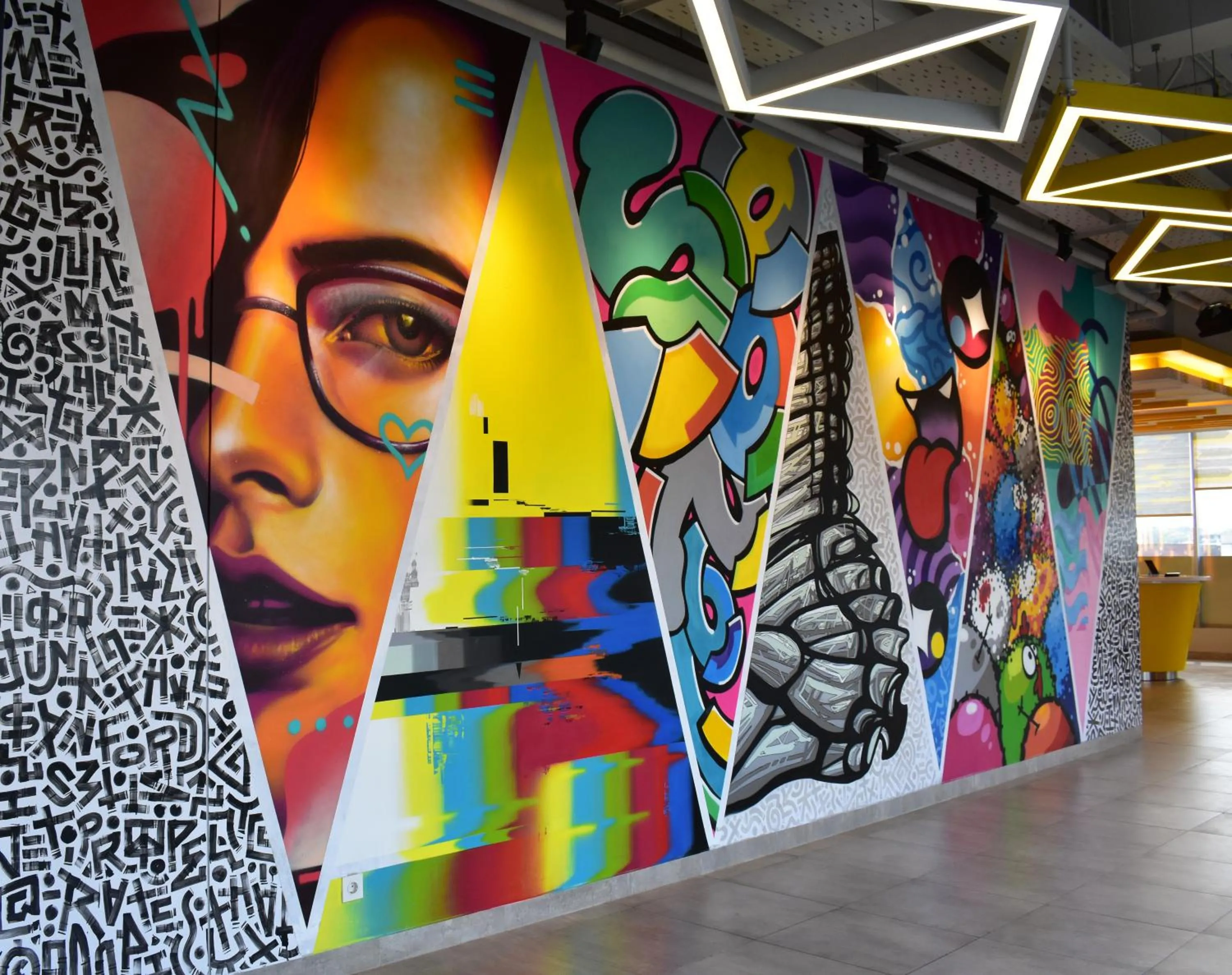 Area and facilities in YELLO Hotel Paskal Bandung