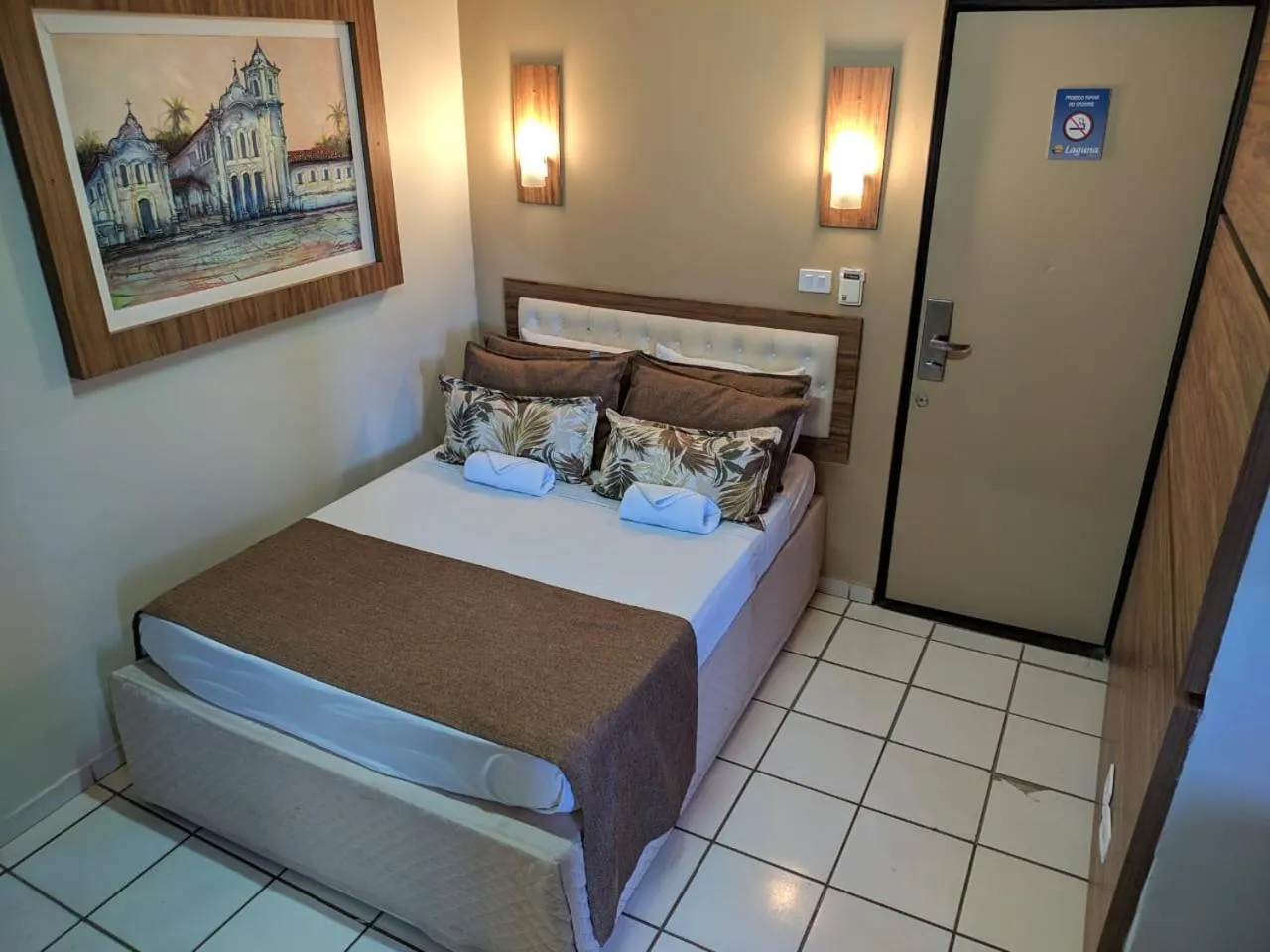 Bed in Laguna Praia Hotel