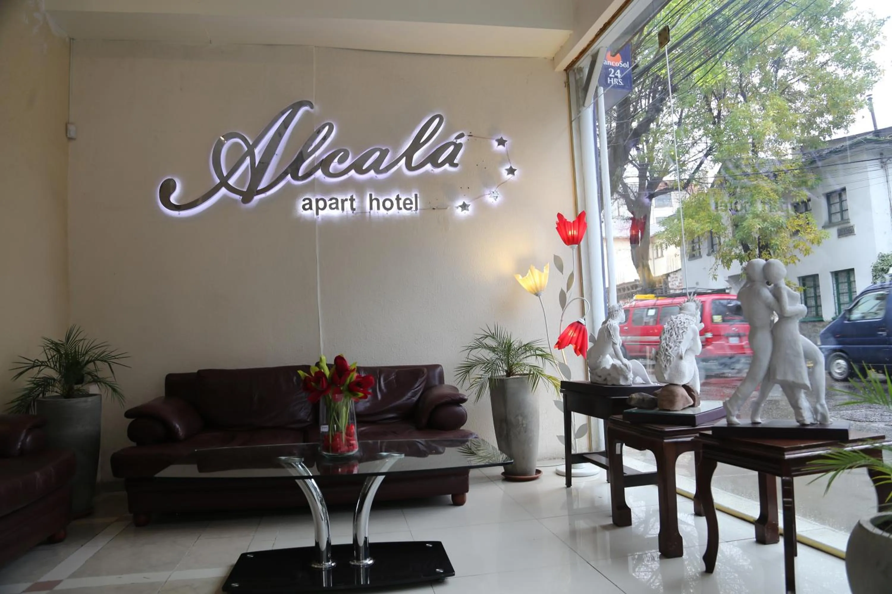 Lobby or reception in Alcalá Apart Hotel