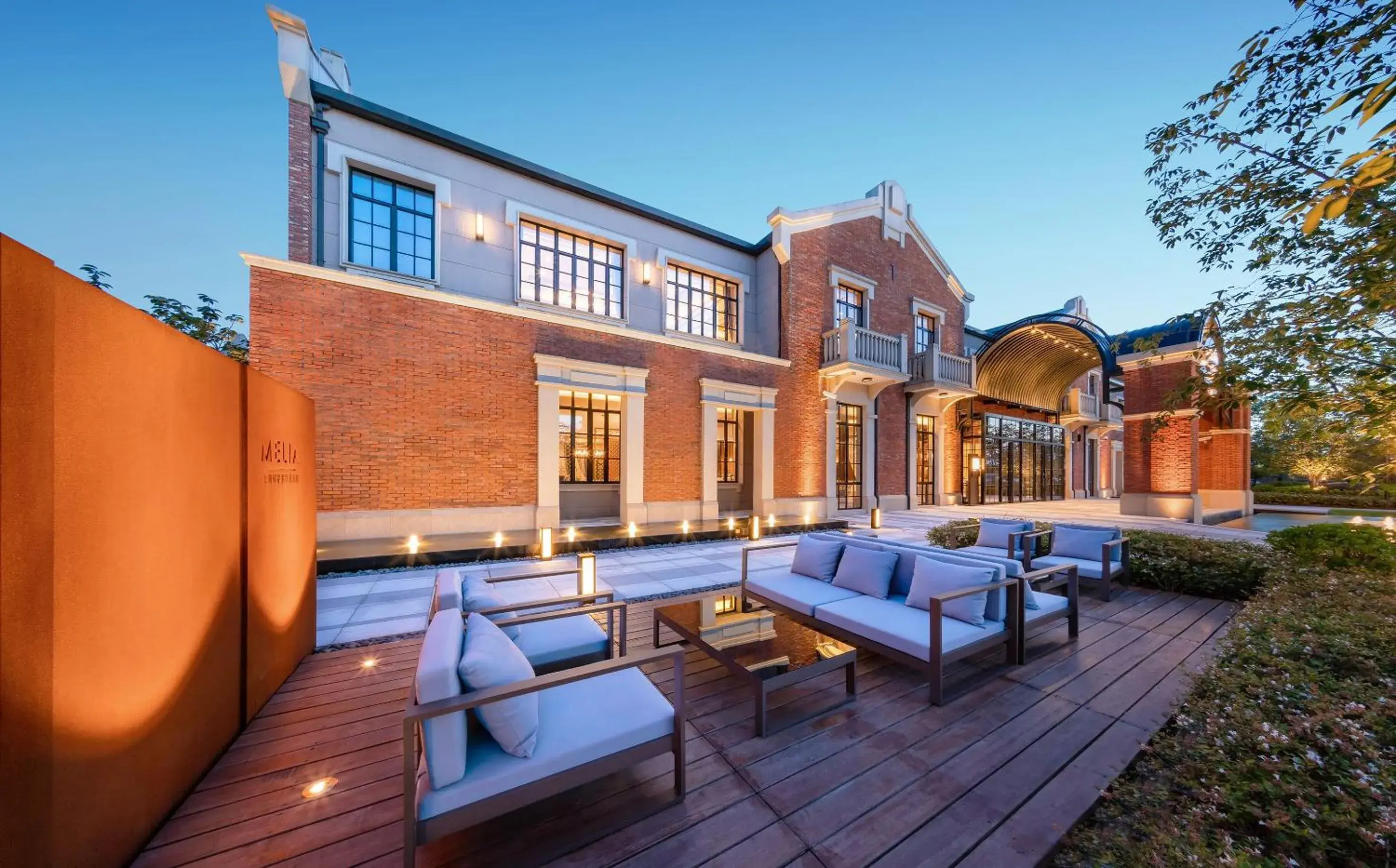 Property building in Meliá Shanghai Parkside Property building in Meliá Shanghai Parkside