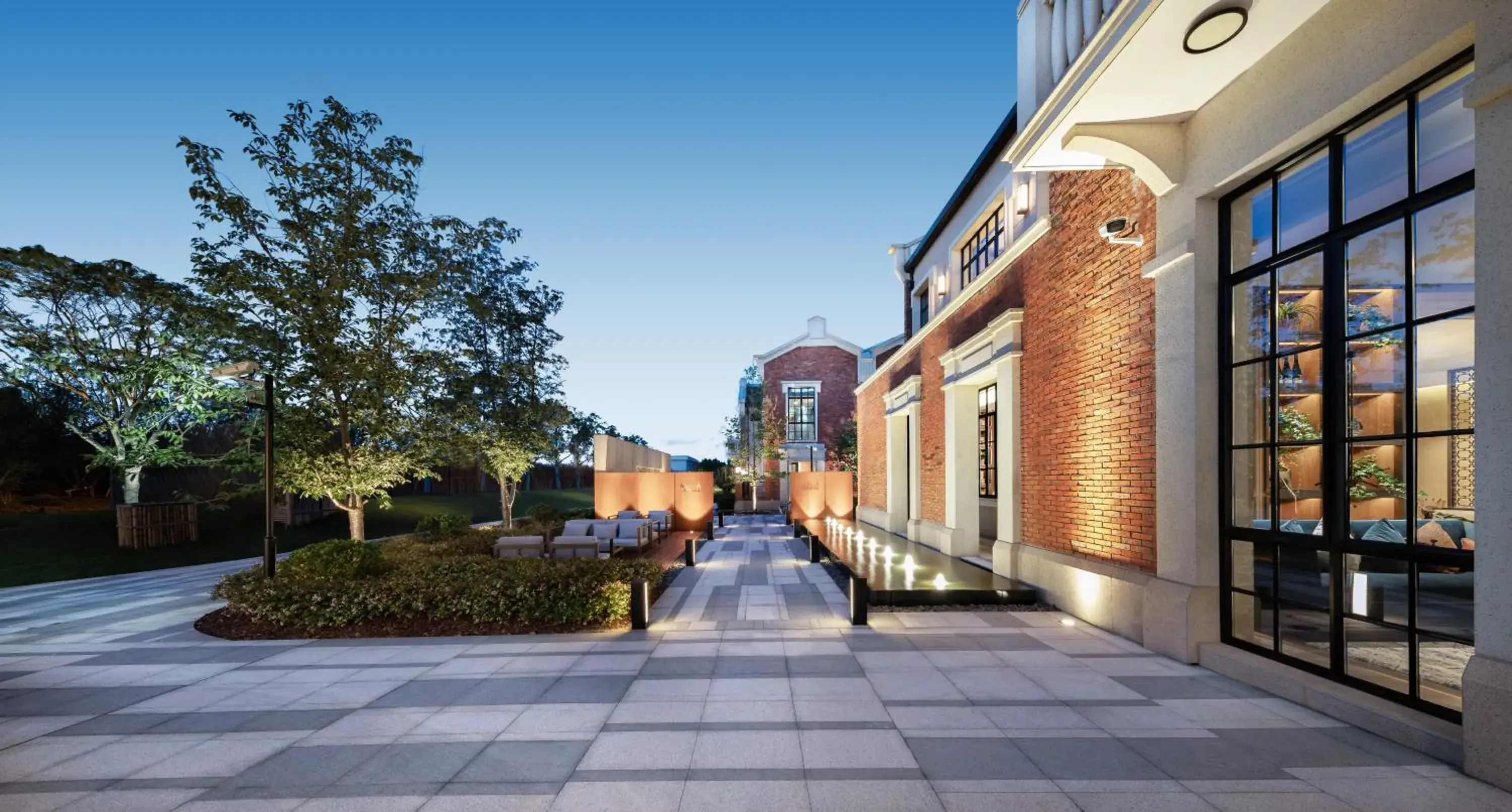 Property building in Melia Shanghai Parkside Property building in Melia Shanghai Parkside