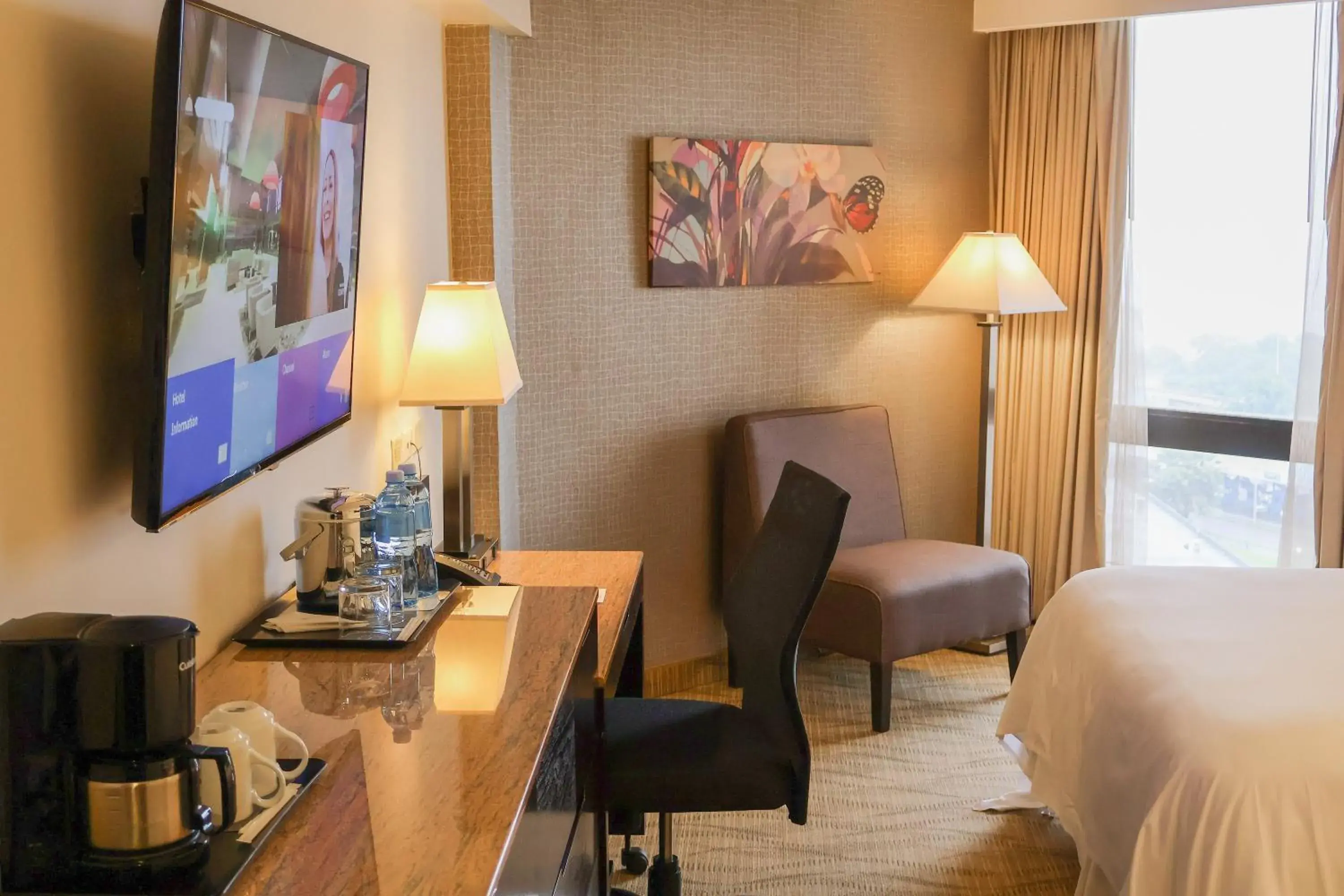 Club, Club level, Guest room, 1 King, City view in Sheraton Grand Panama Club, Club level, Guest room, 1 King, City view in Sheraton Grand Panama