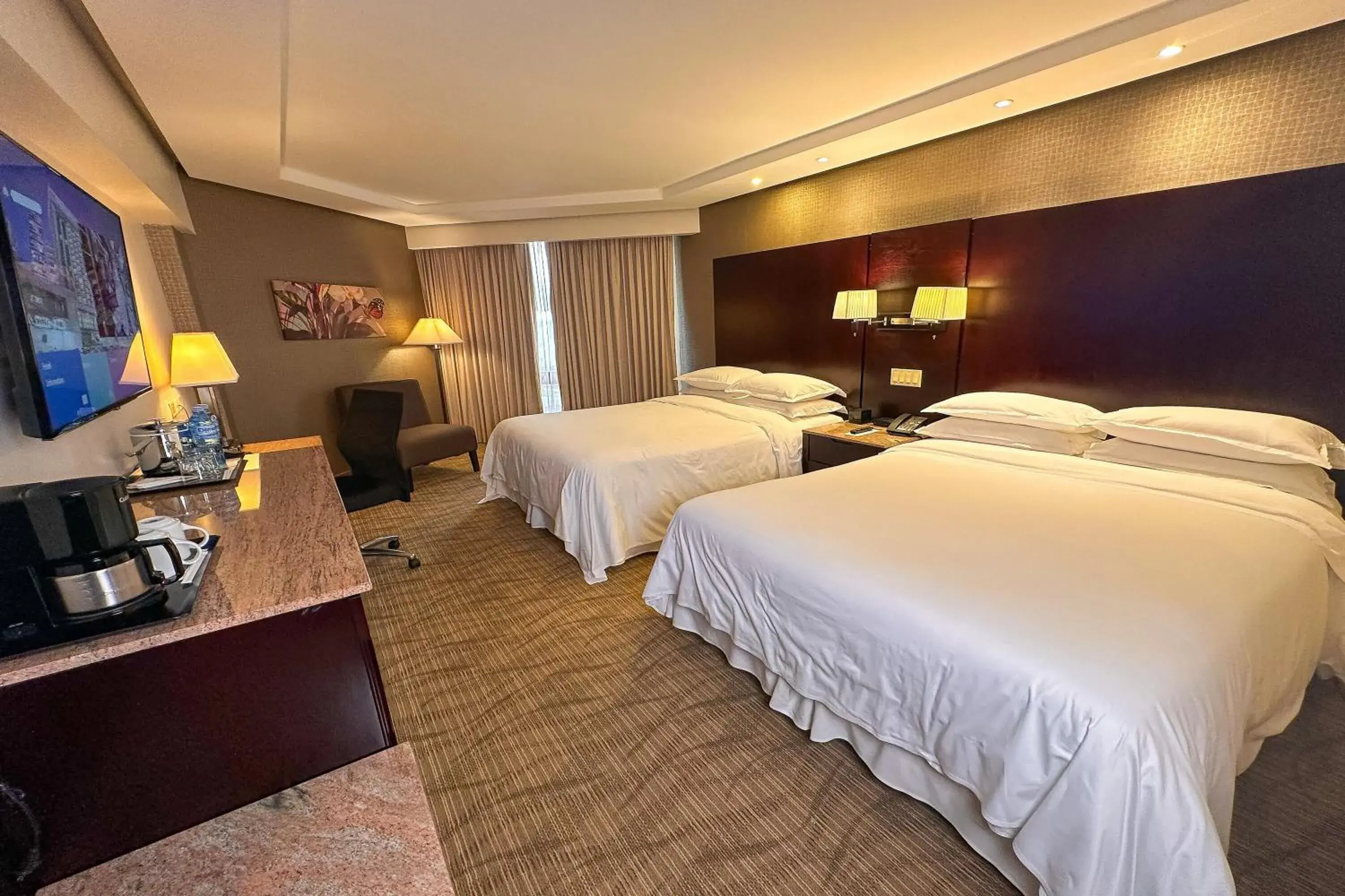 Club, Club level, Guest room, 2 Queen, City view in Sheraton Grand Panama Club, Club level, Guest room, 2 Queen, City view in Sheraton Grand Panama