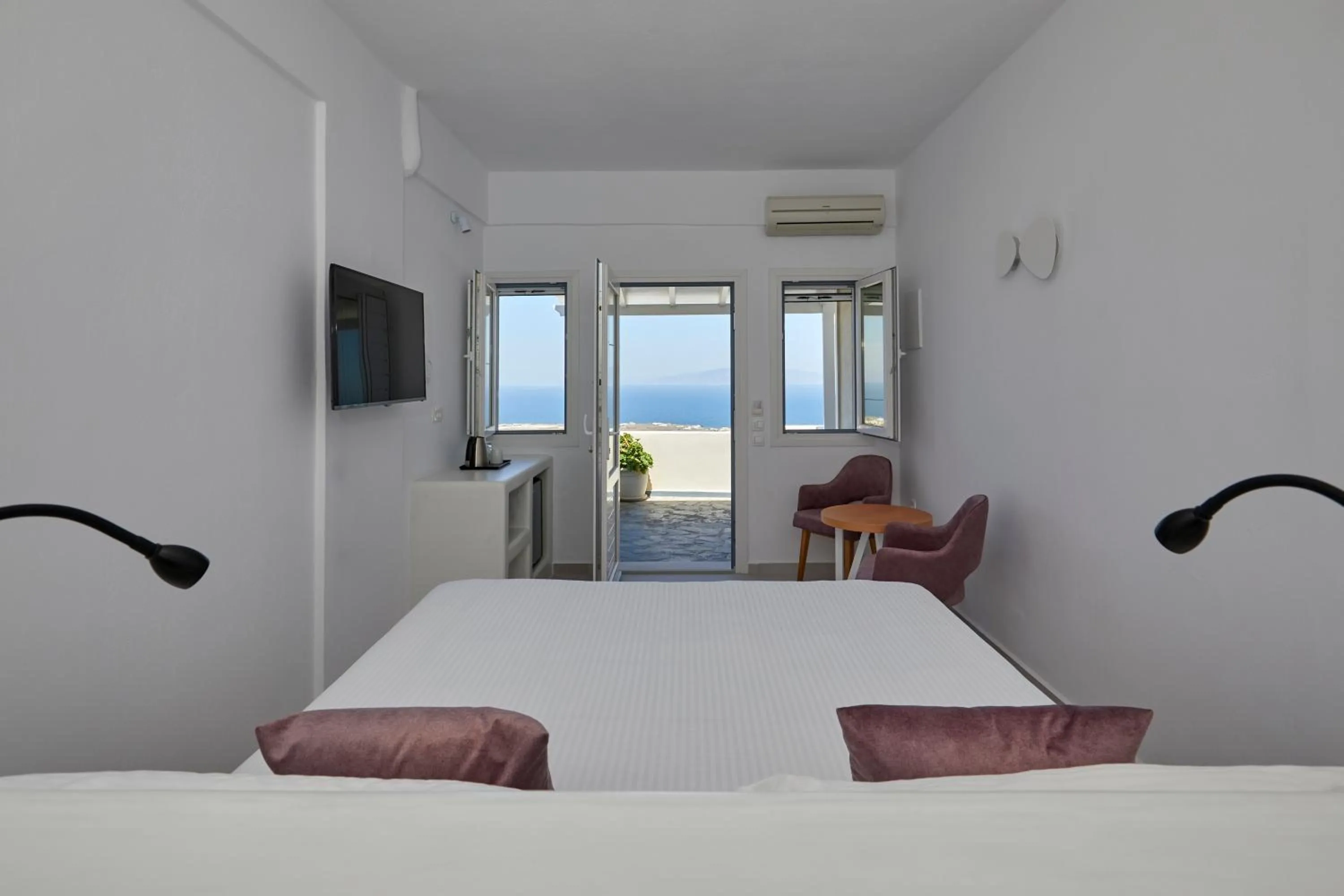 Bed in Anchor Suites