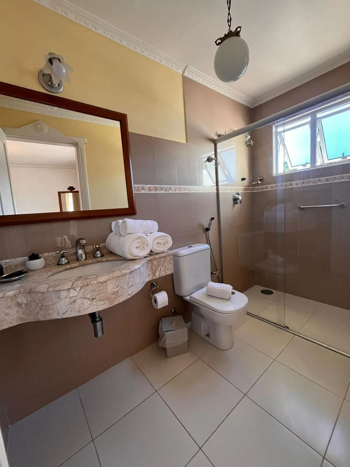 Shower in Pousada Dom Alfredo José