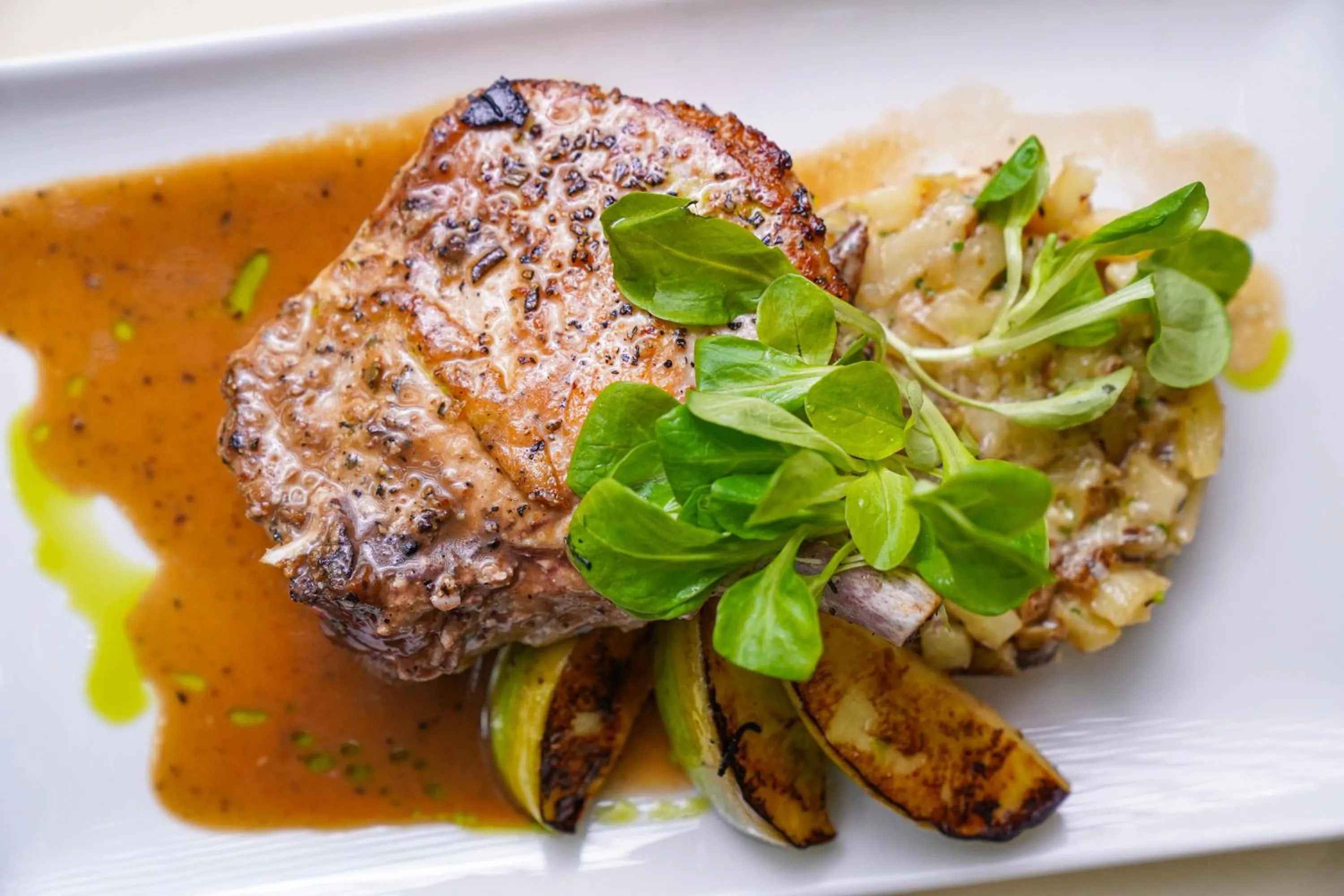 Restaurant/places to eat in Hotel 48LEX New York