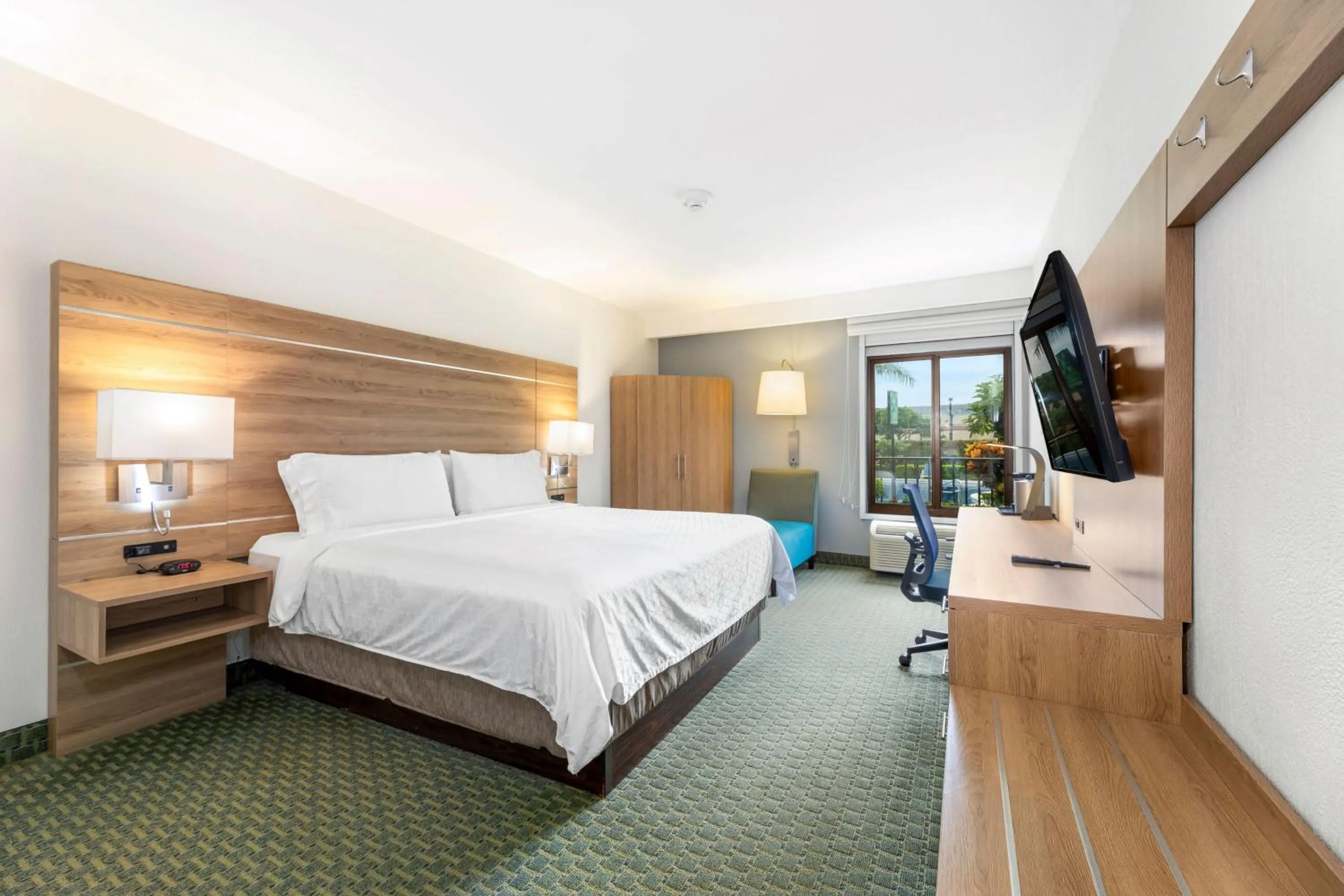 Photo of the whole room, Bed in Holiday Inn Express San Jose Costa Rica Airport by IHG