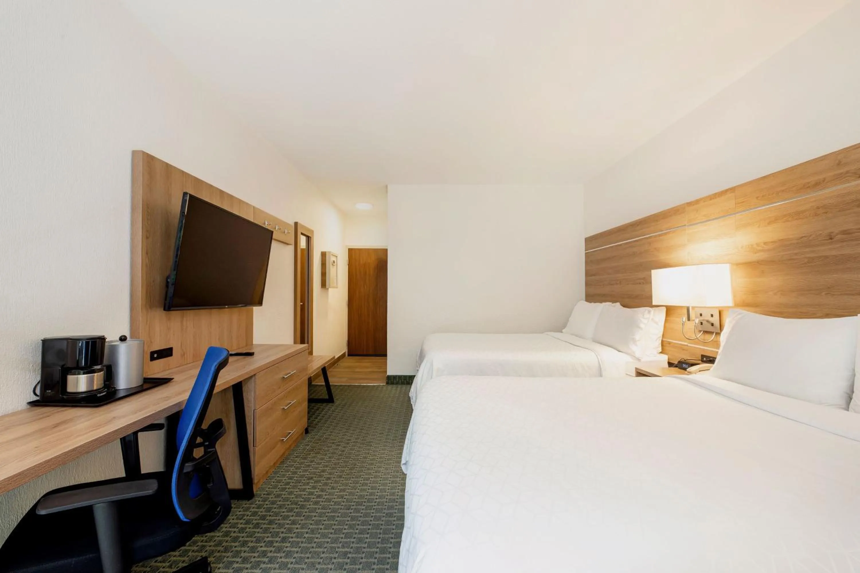 Photo of the whole room, Bed in Holiday Inn Express San Jose Costa Rica Airport by IHG