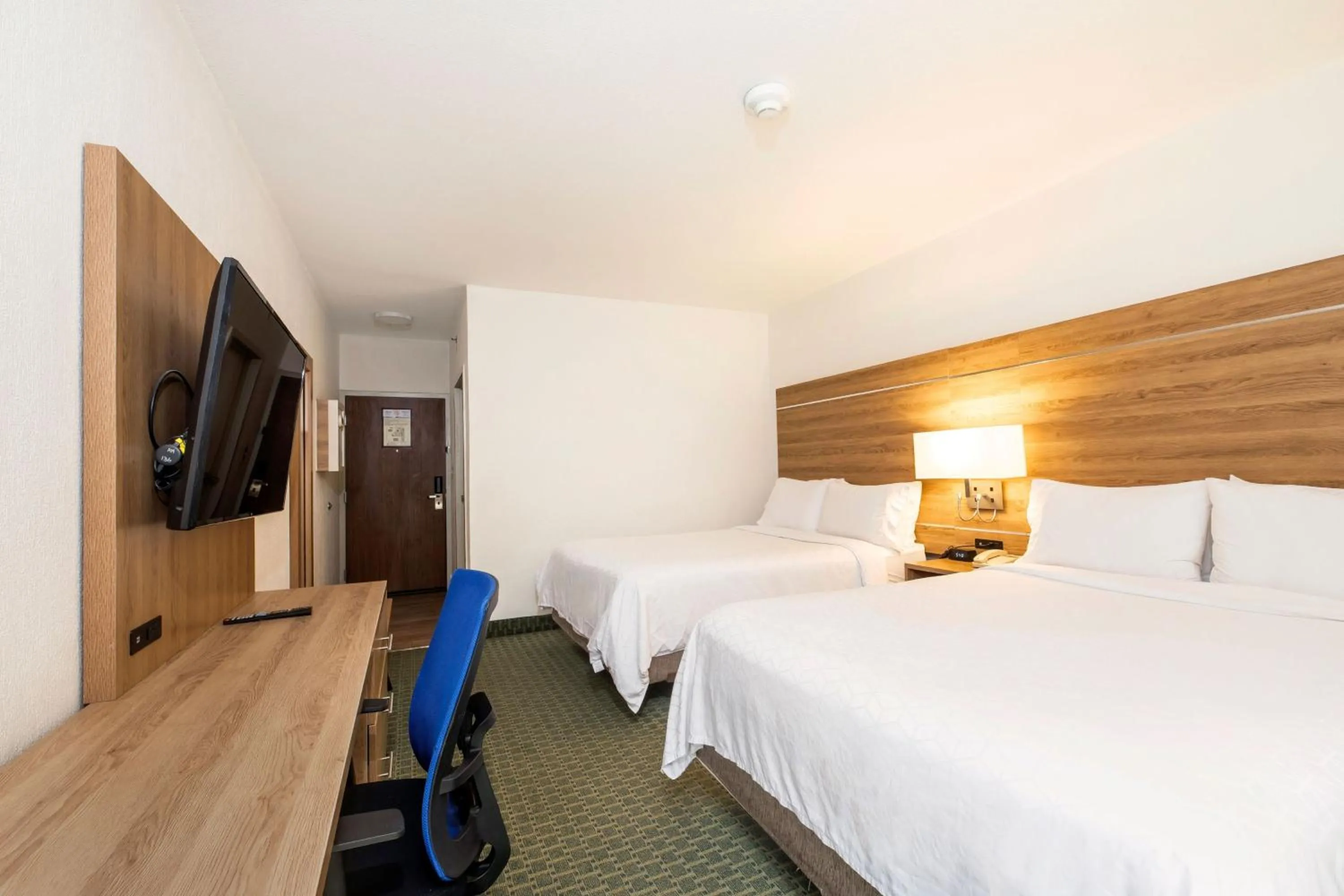 Photo of the whole room, Bed in Holiday Inn Express San Jose Costa Rica Airport by IHG