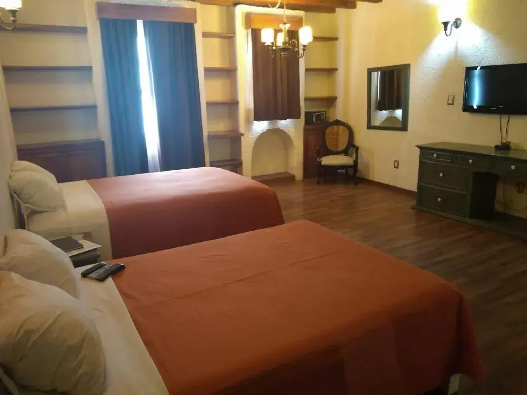 Photo of the whole room in Mesón de la Merced Hotel Boutique Patio & Spa Photo of the whole room in Mesón de la Merced Hotel Boutique Patio & Spa