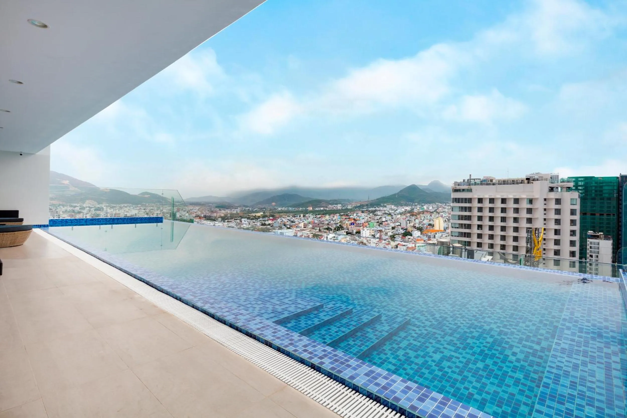 Swimming pool in Nagar Hotel Nha Trang
