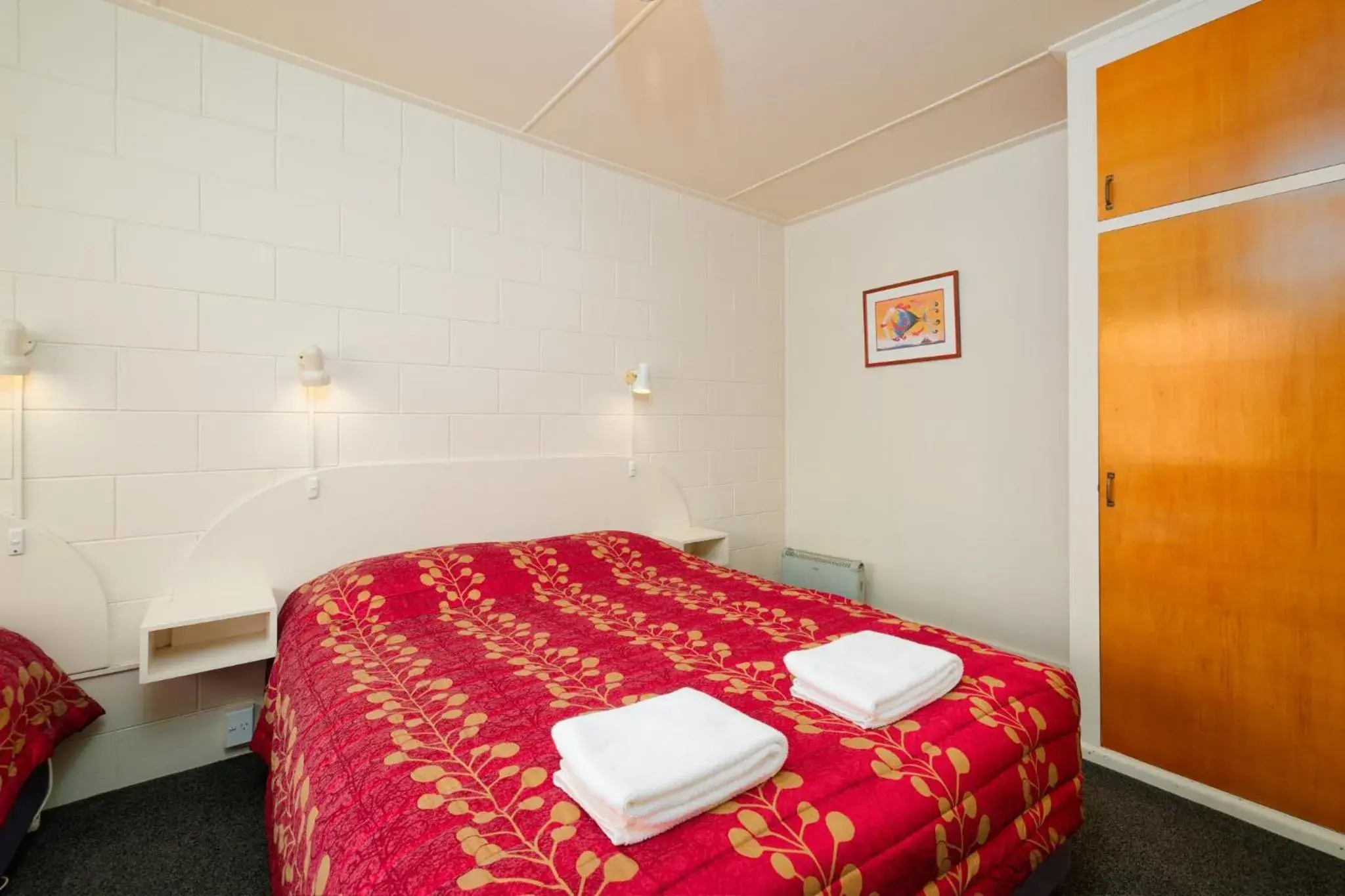 Bed in Blue Seas Motel Bed in Blue Seas Motel