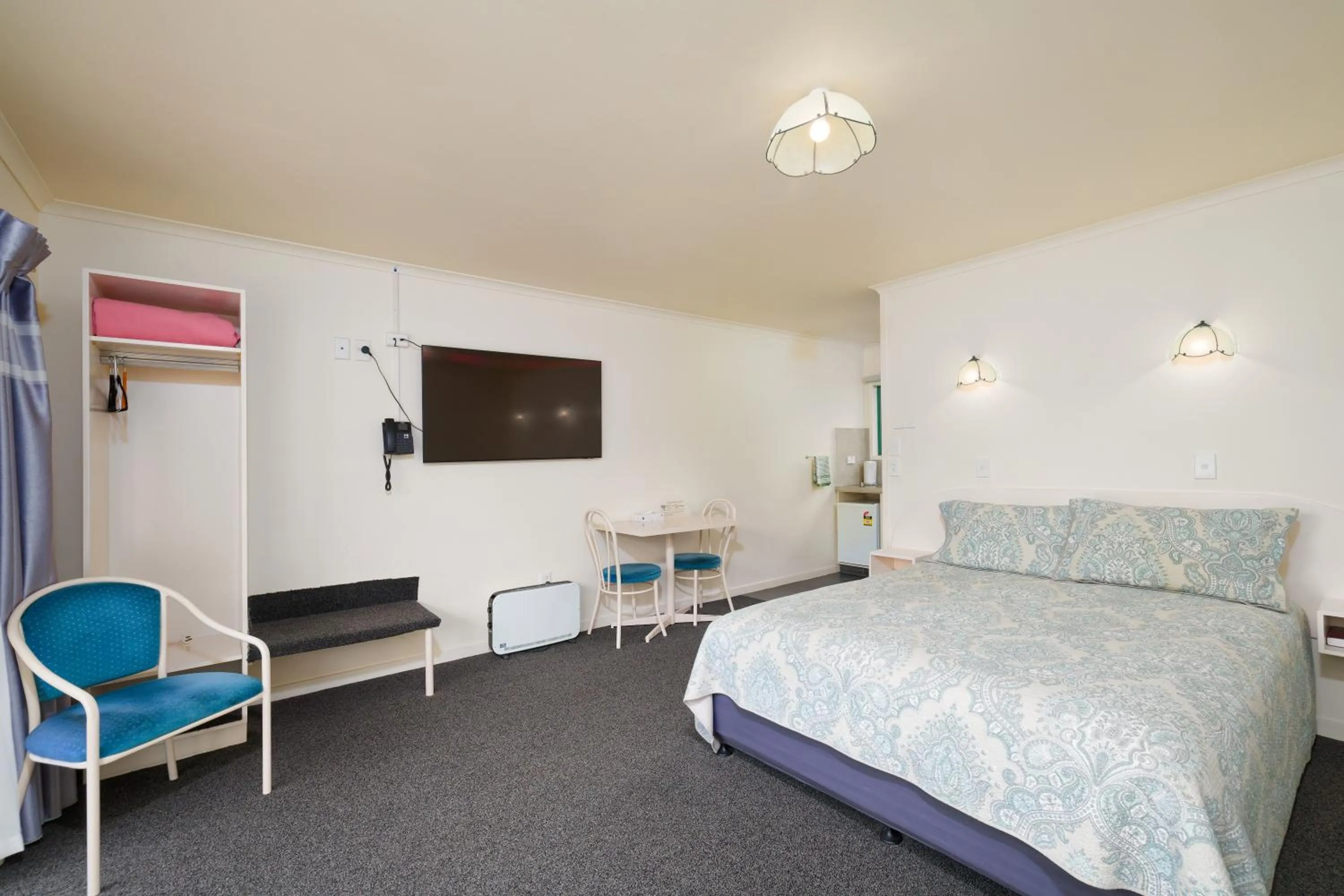 Bed in Blue Seas Motel