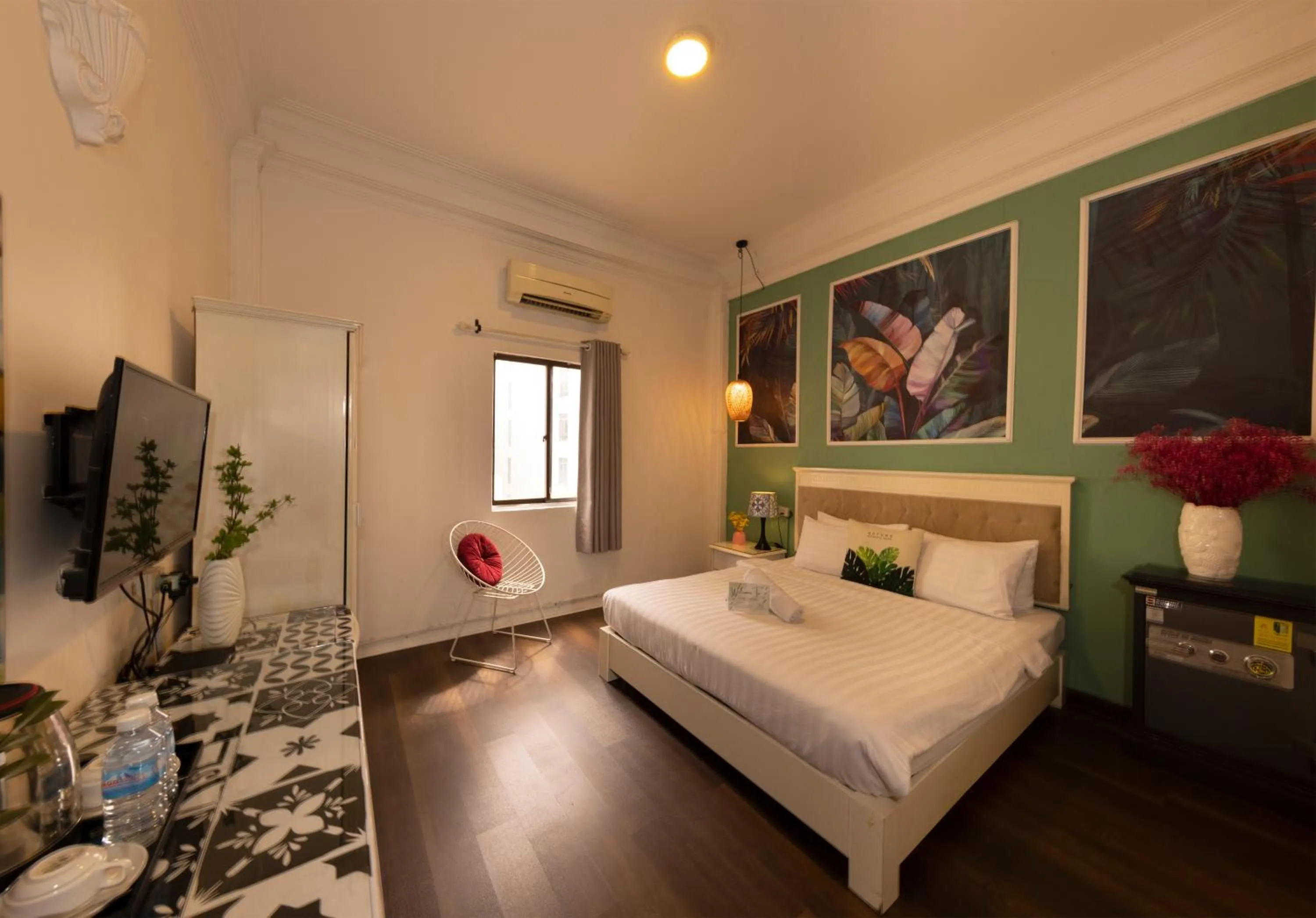 Photo of the whole room, Bed in Vilion Central Hotel & Spa