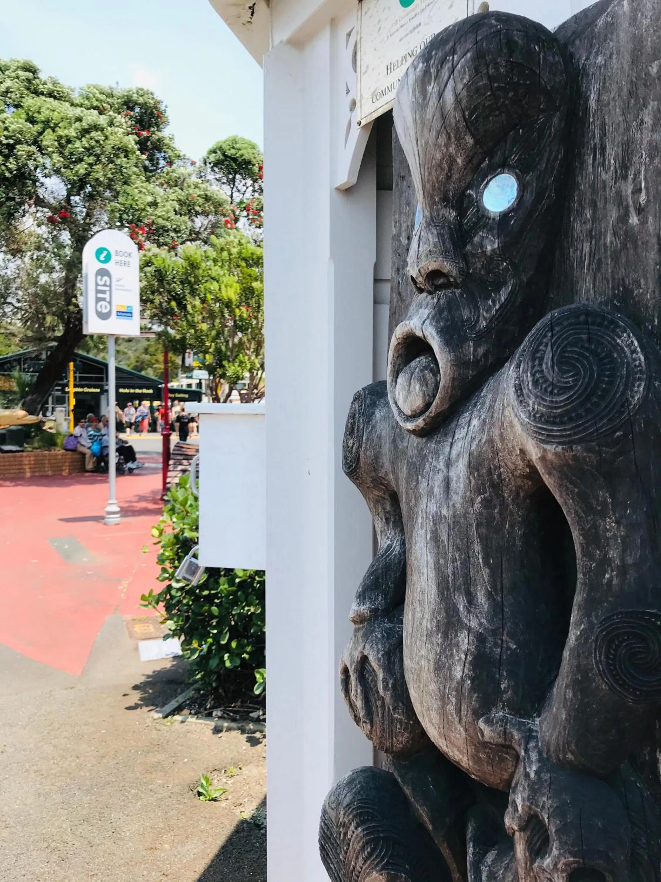 Neighbourhood in Bounty Motel