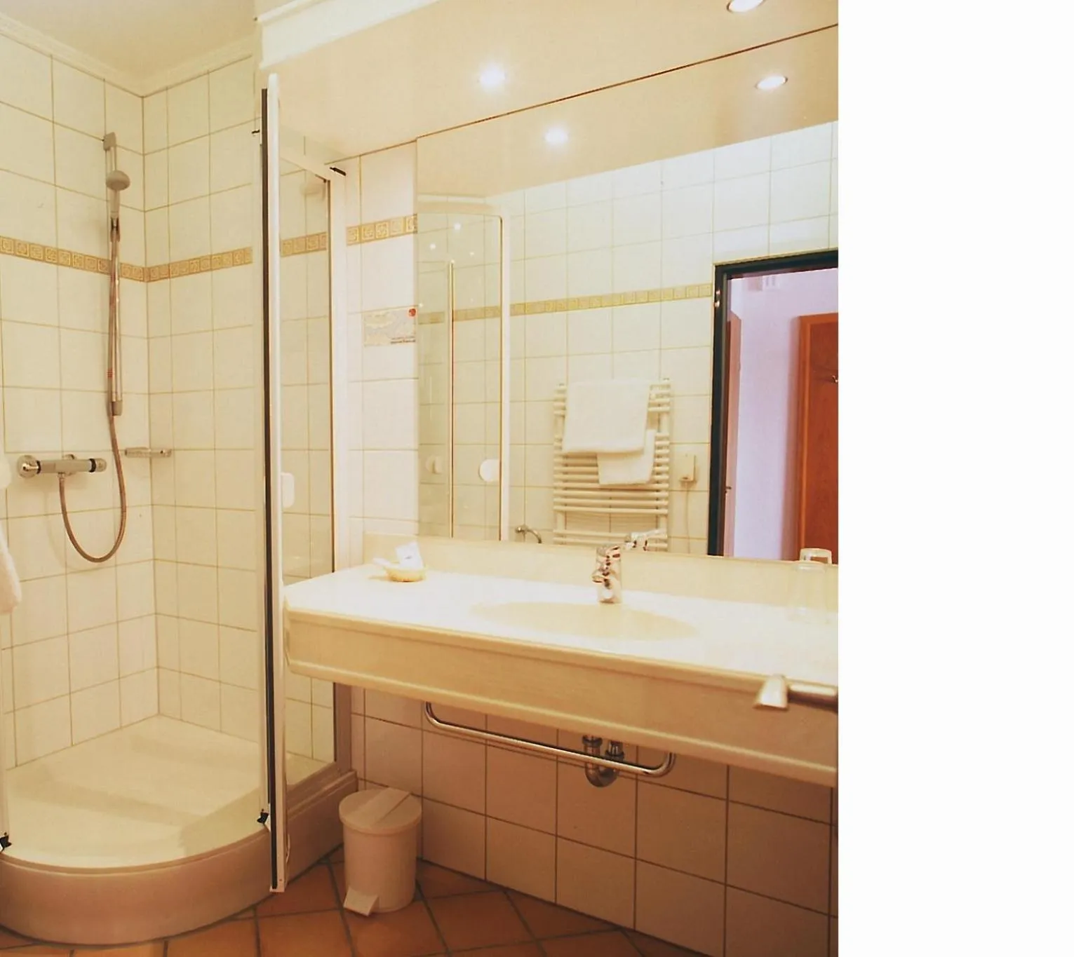 Bathroom in Bundt's Hotel & Gartenrestaurant