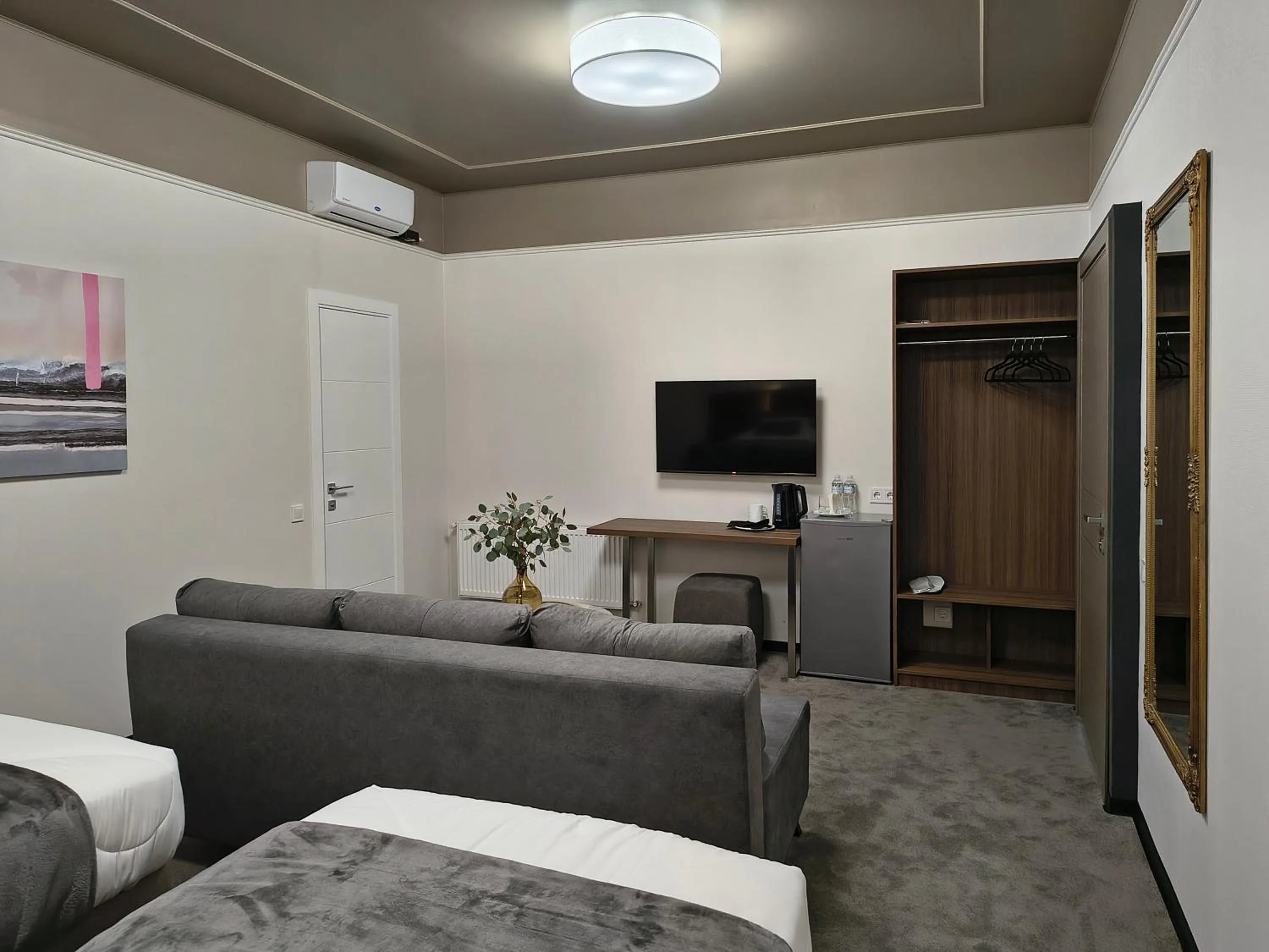 Bed in Mini Hotel on Brovarskaya