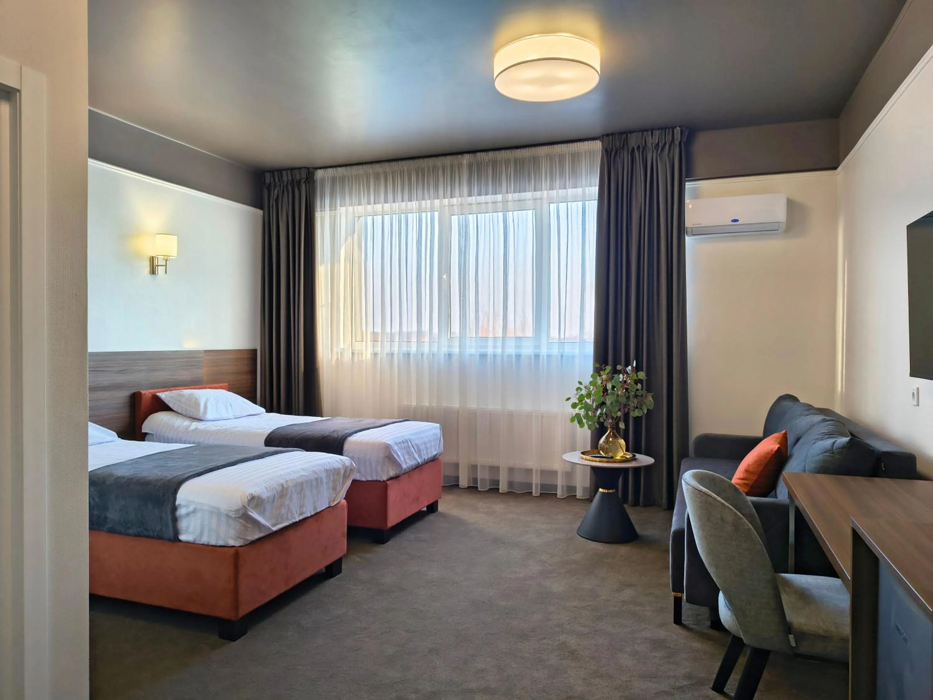 Bed in Mini Hotel on Brovarskaya