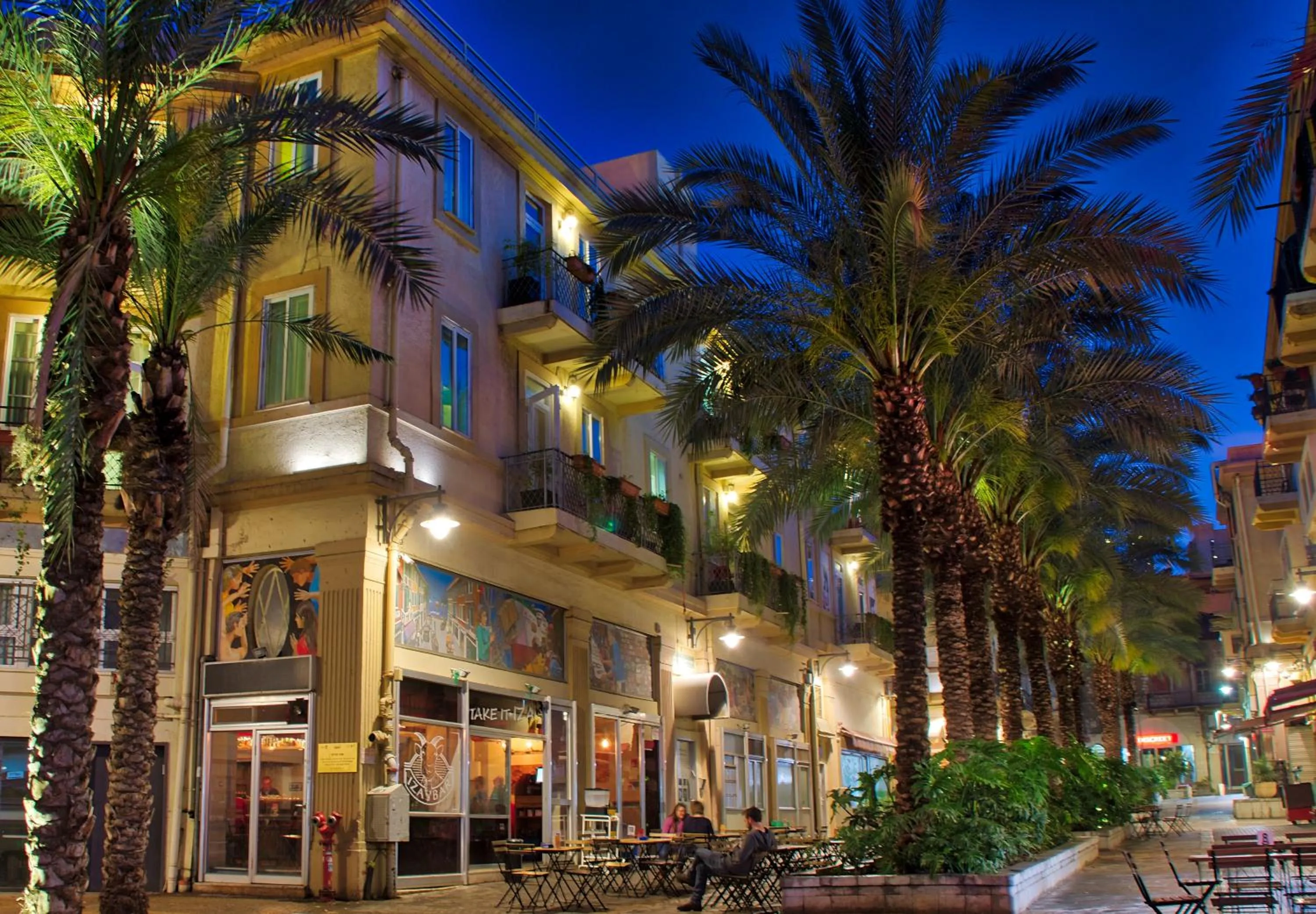 Facade/entrance in 1926 Designed ApartHotel