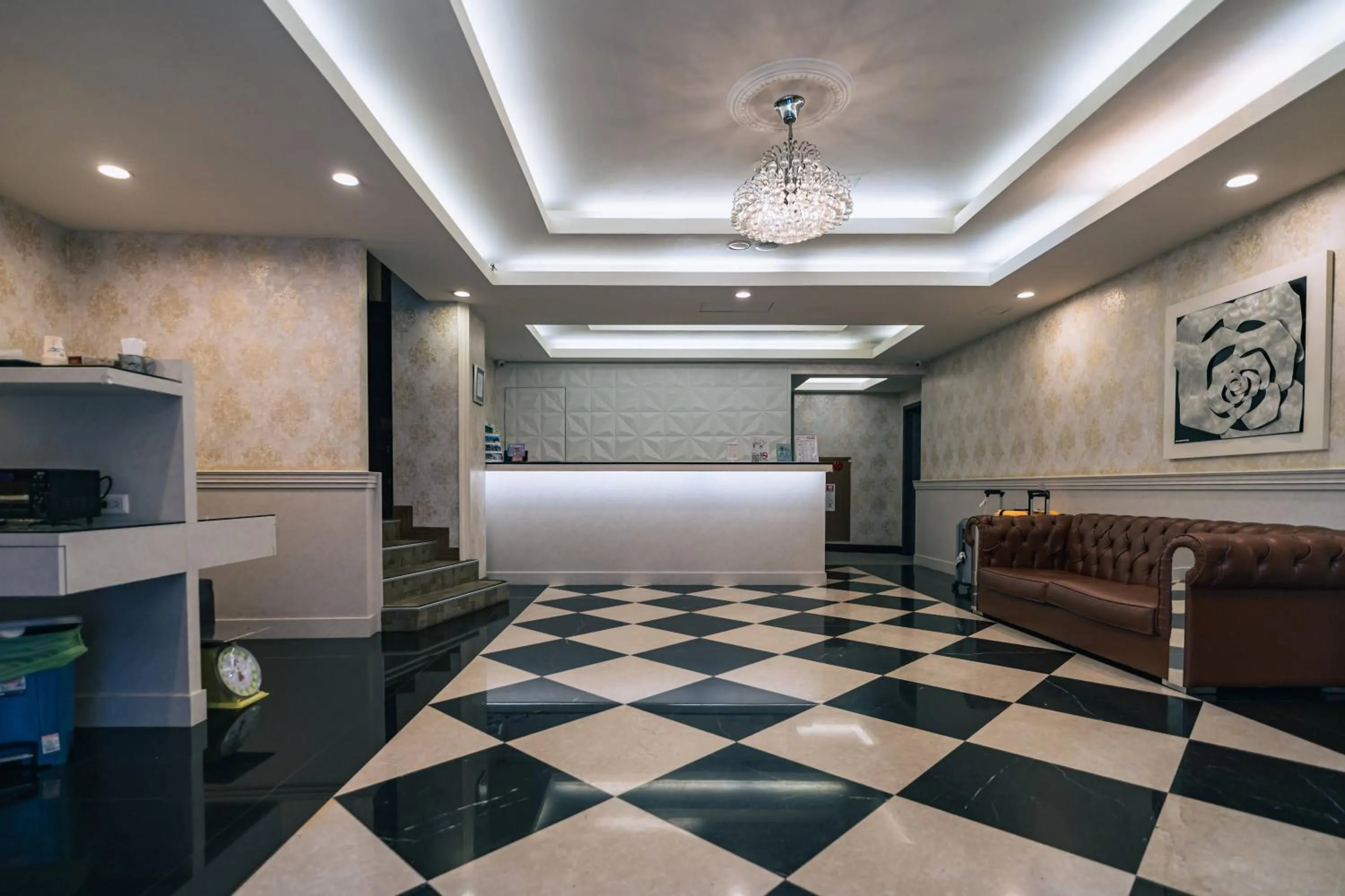 Property building in Hotel Puri