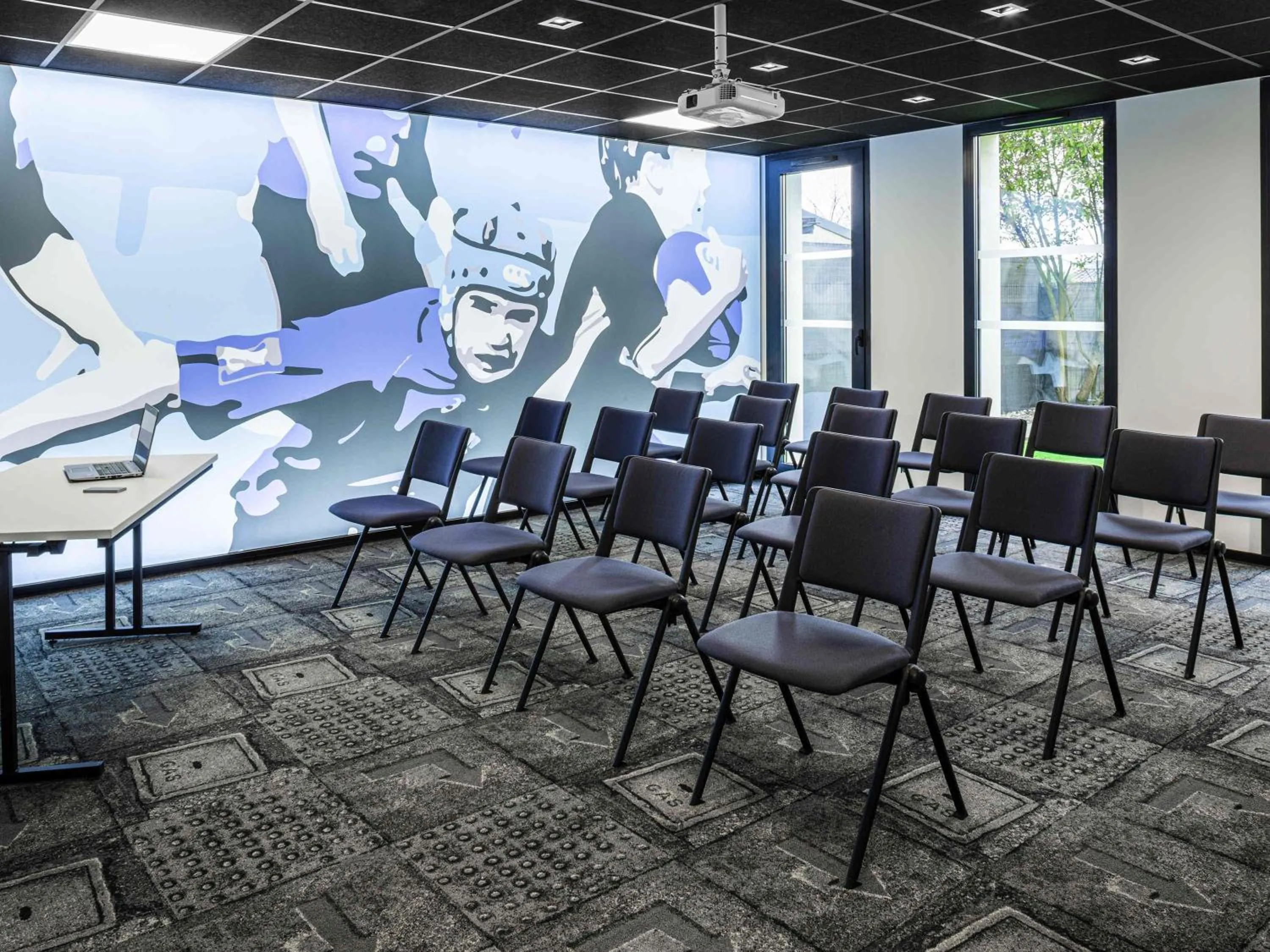 Meeting/conference room in ibis Styles Toulouse Nord Sesquieres