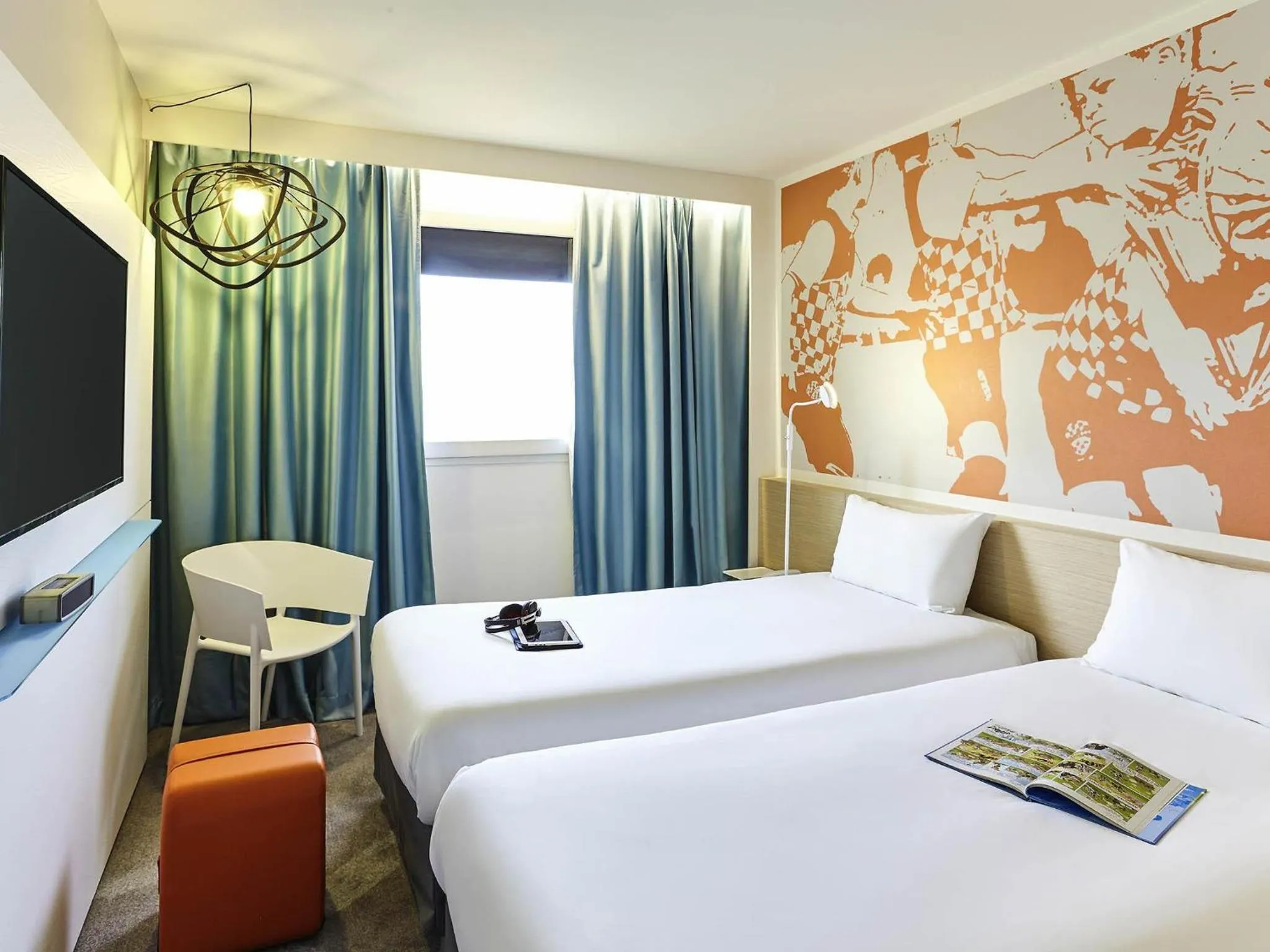 Bedroom, Bed in ibis Styles Toulouse Nord Sesquieres