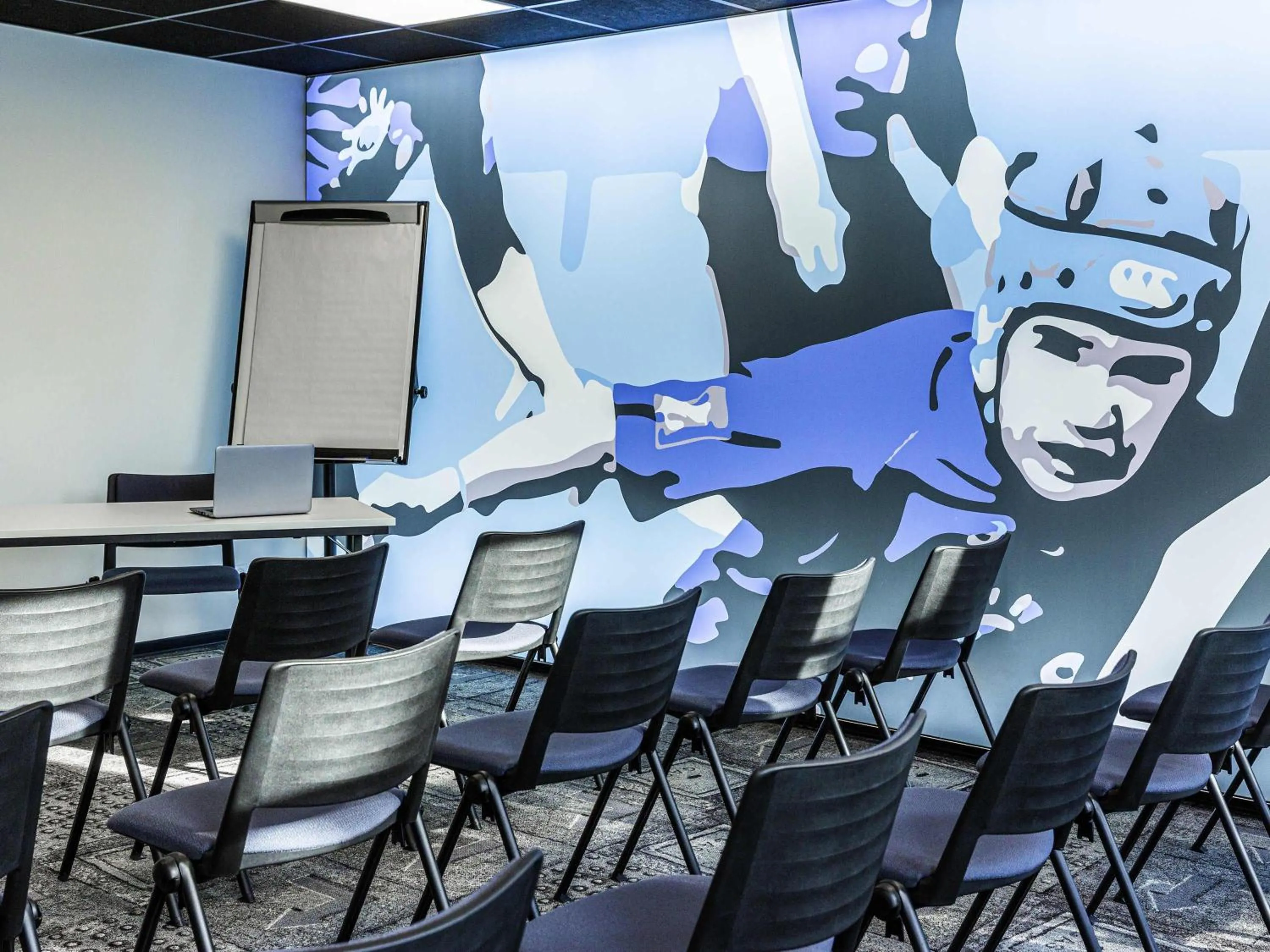 Meeting/conference room in ibis Styles Toulouse Nord Sesquieres