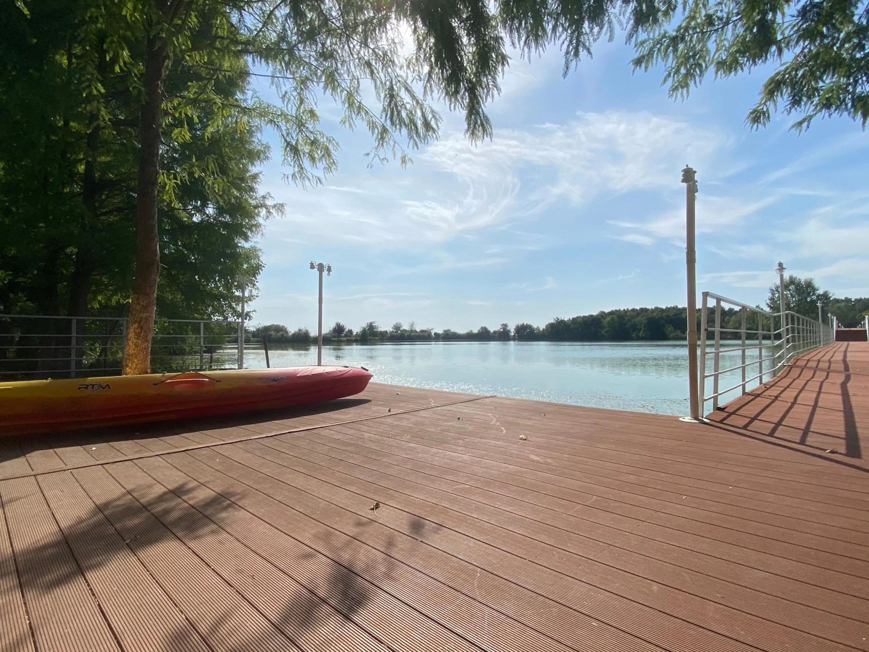 Natural landscape in Resort Plaza Lake