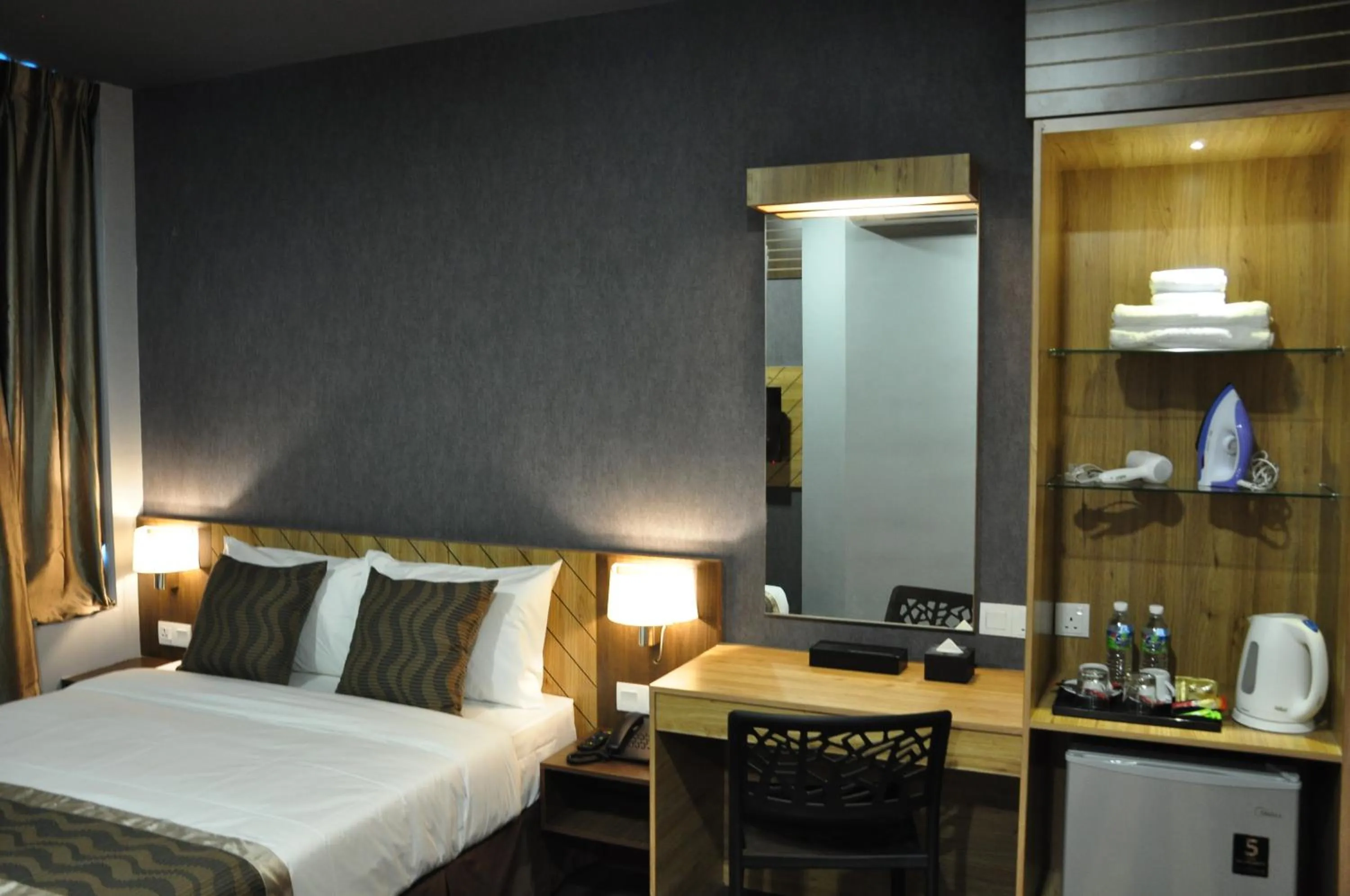 Bed in Valya Hotel, Kuala Terengganu