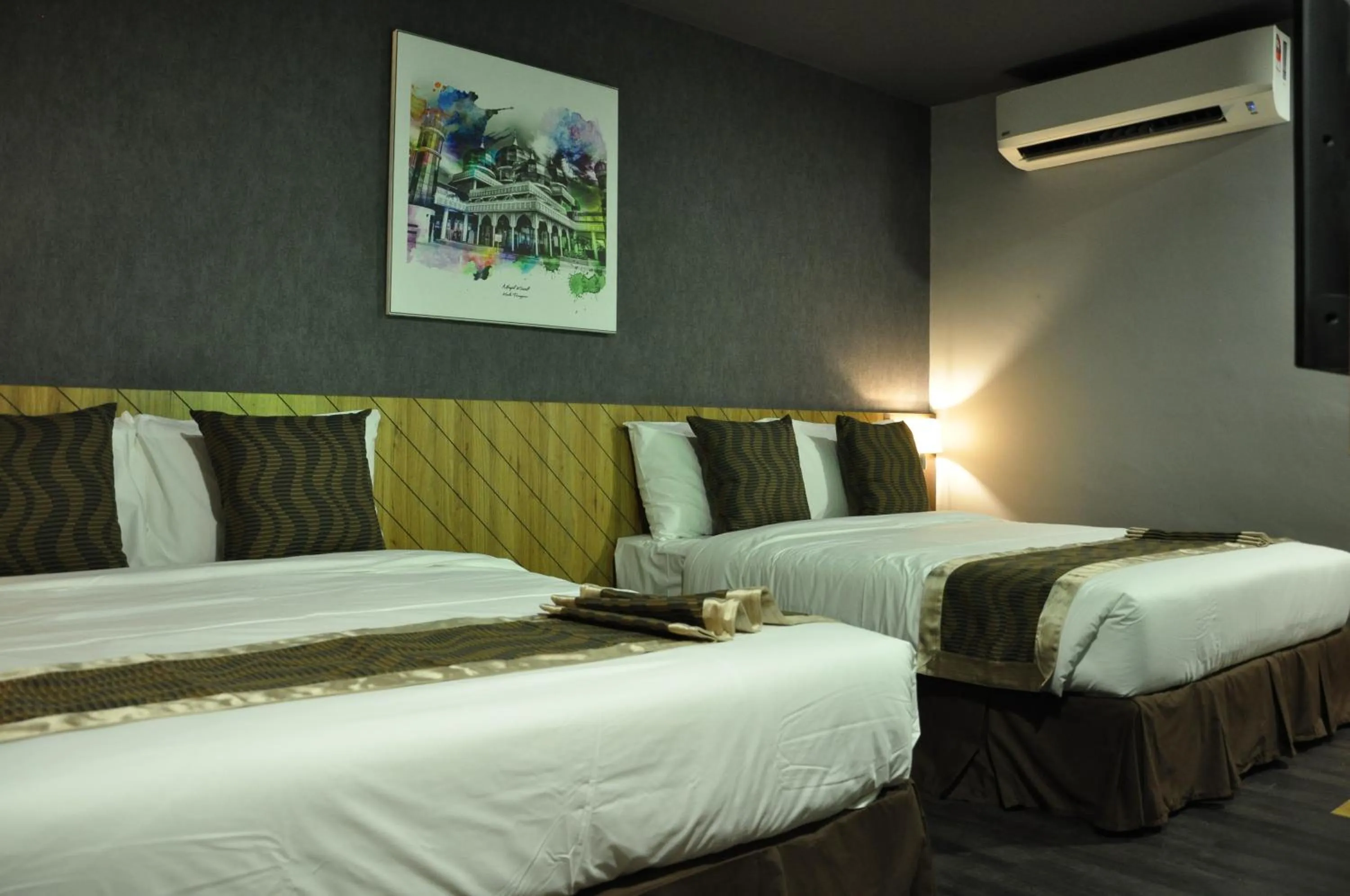 Bed in Valya Hotel, Kuala Terengganu