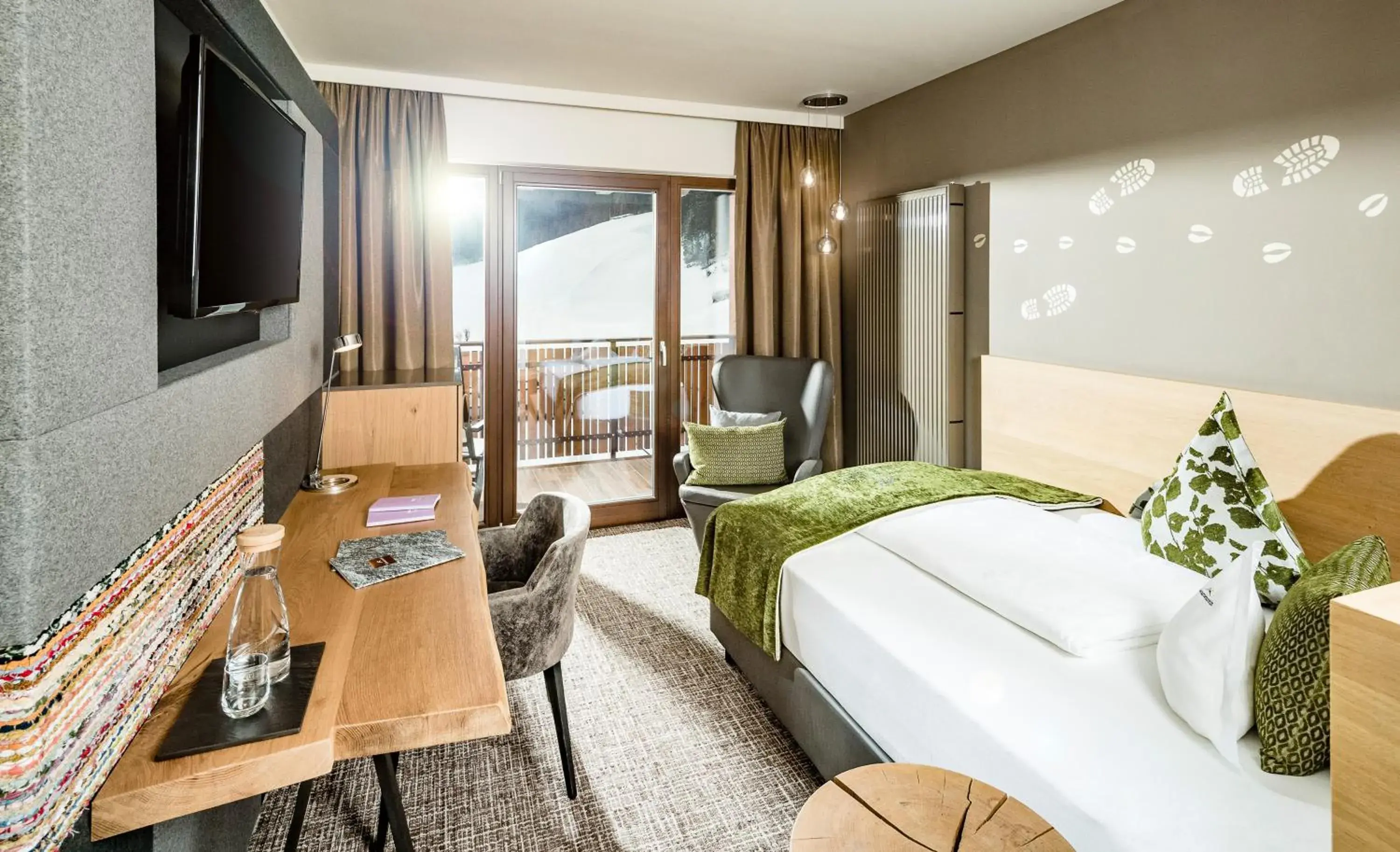 Single Room in Alpine Luxury SPA Resort Schwarzenstein Single Room in Alpine Luxury SPA Resort Schwarzenstein